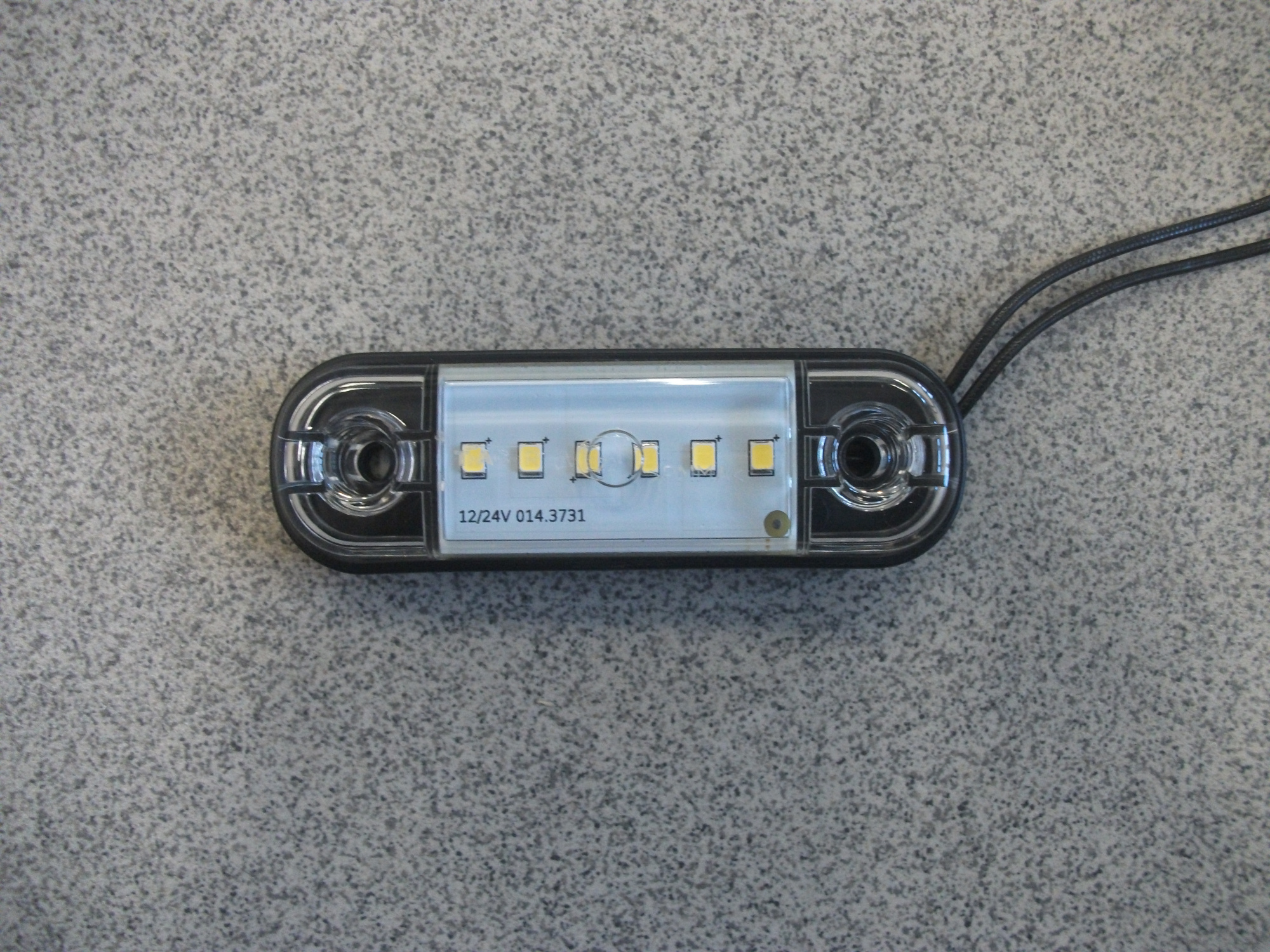 Фонарь   Габаритный  контурный   диодный   БЕЛЫЙ   ан.ОГ-40  (6 диодов)(12-24V)  SLIM  014.3731-20