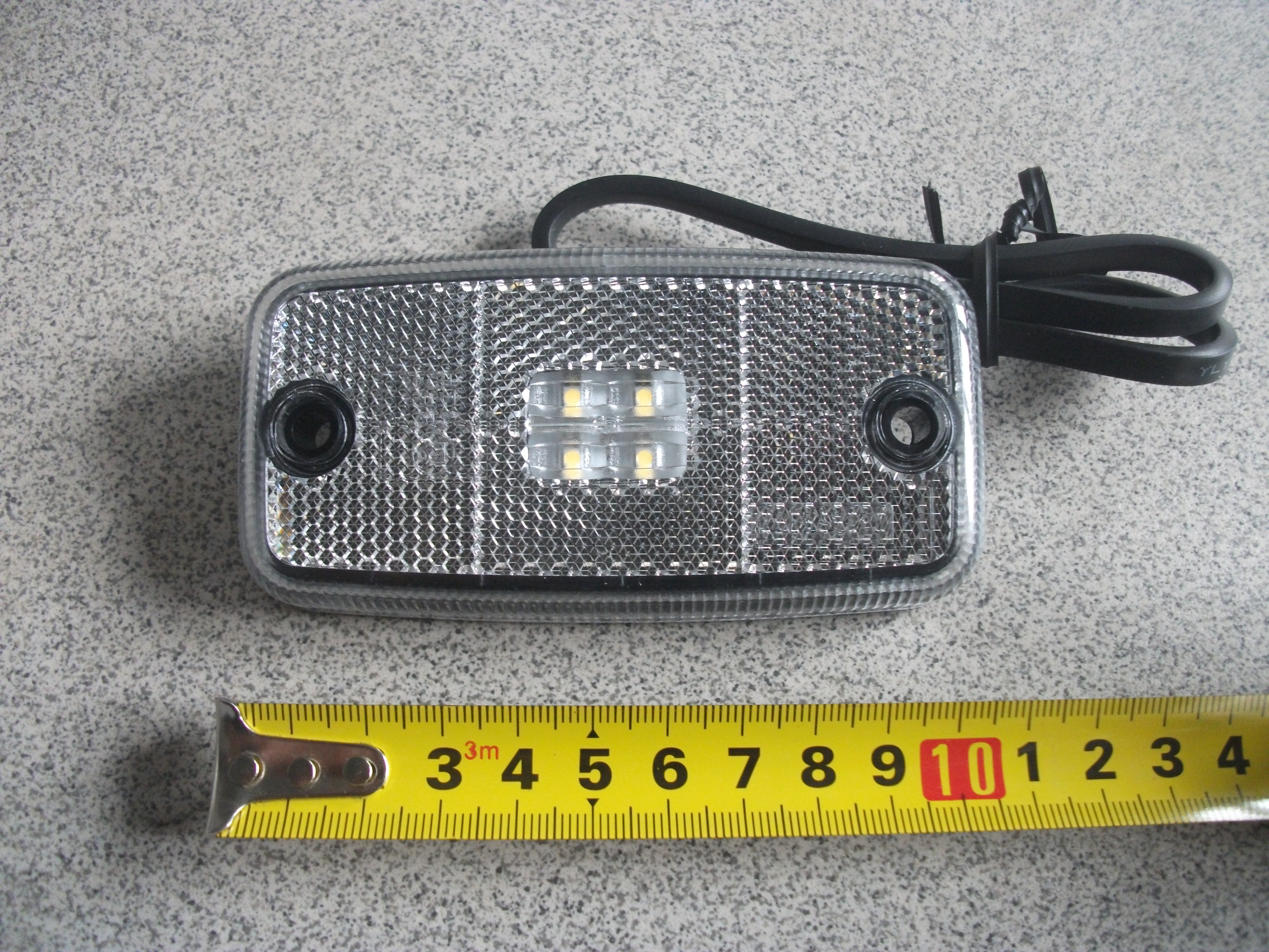 Фонарь   Габаритный  контурный   диодный   БЕЛЫЙ   FRISTOM  12-30v   FT019BLED