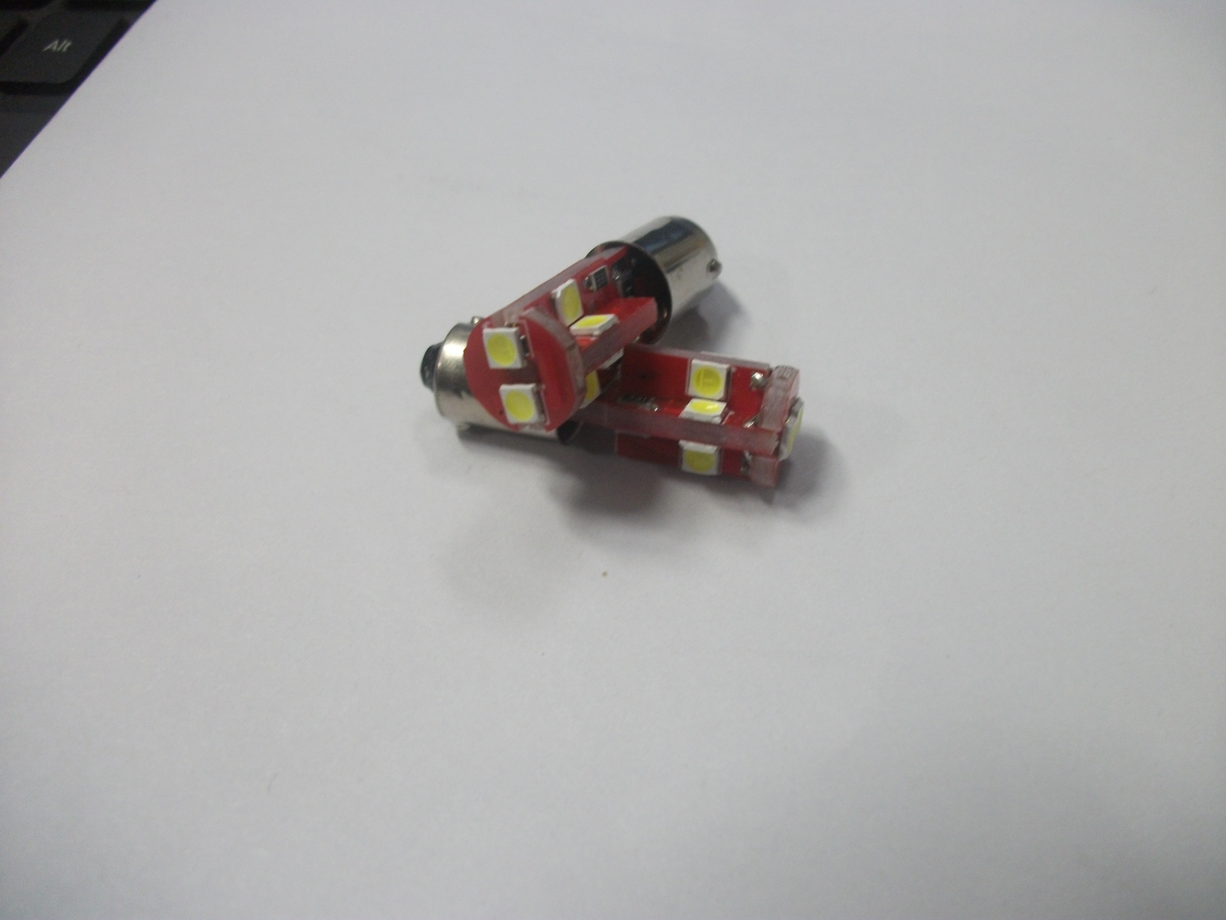 T 8 Светодиод  10 SMD   12V