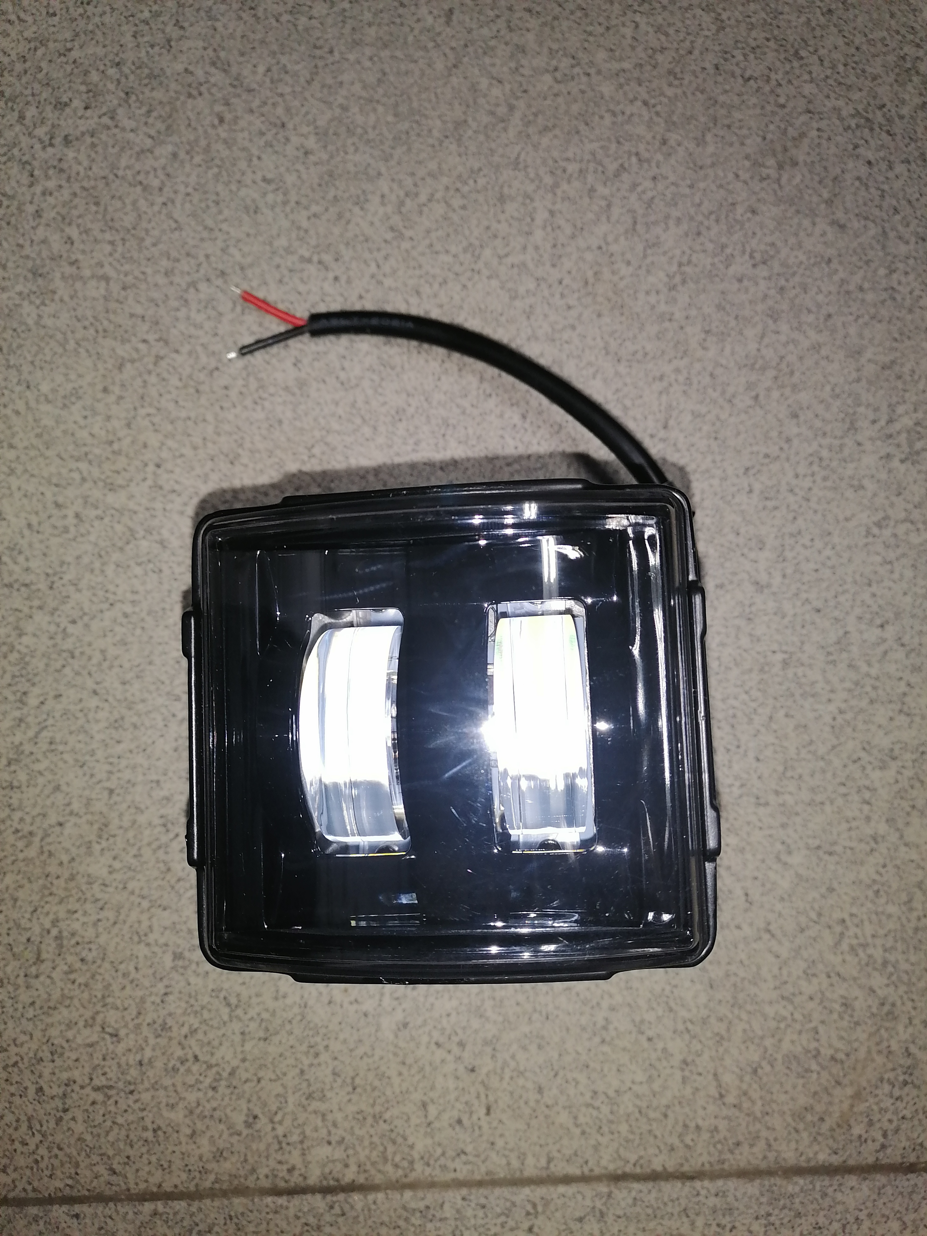 Фара   Противотуманная   20W   LED   (квадратная)   ЛИНЗЫ   кридиоды