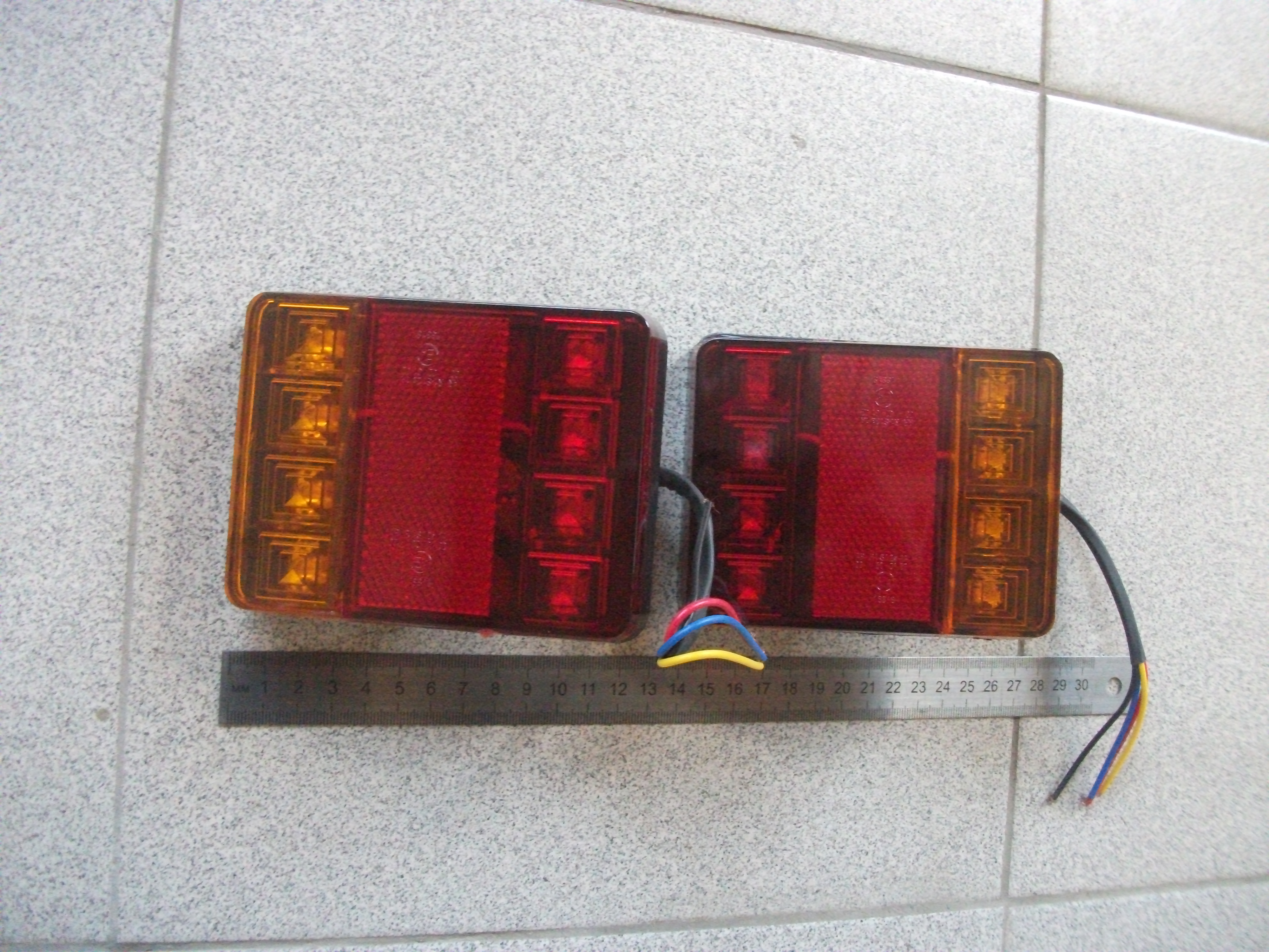 Фонарь задний  LED  универсальный  12/24  WD-037/С005   LED