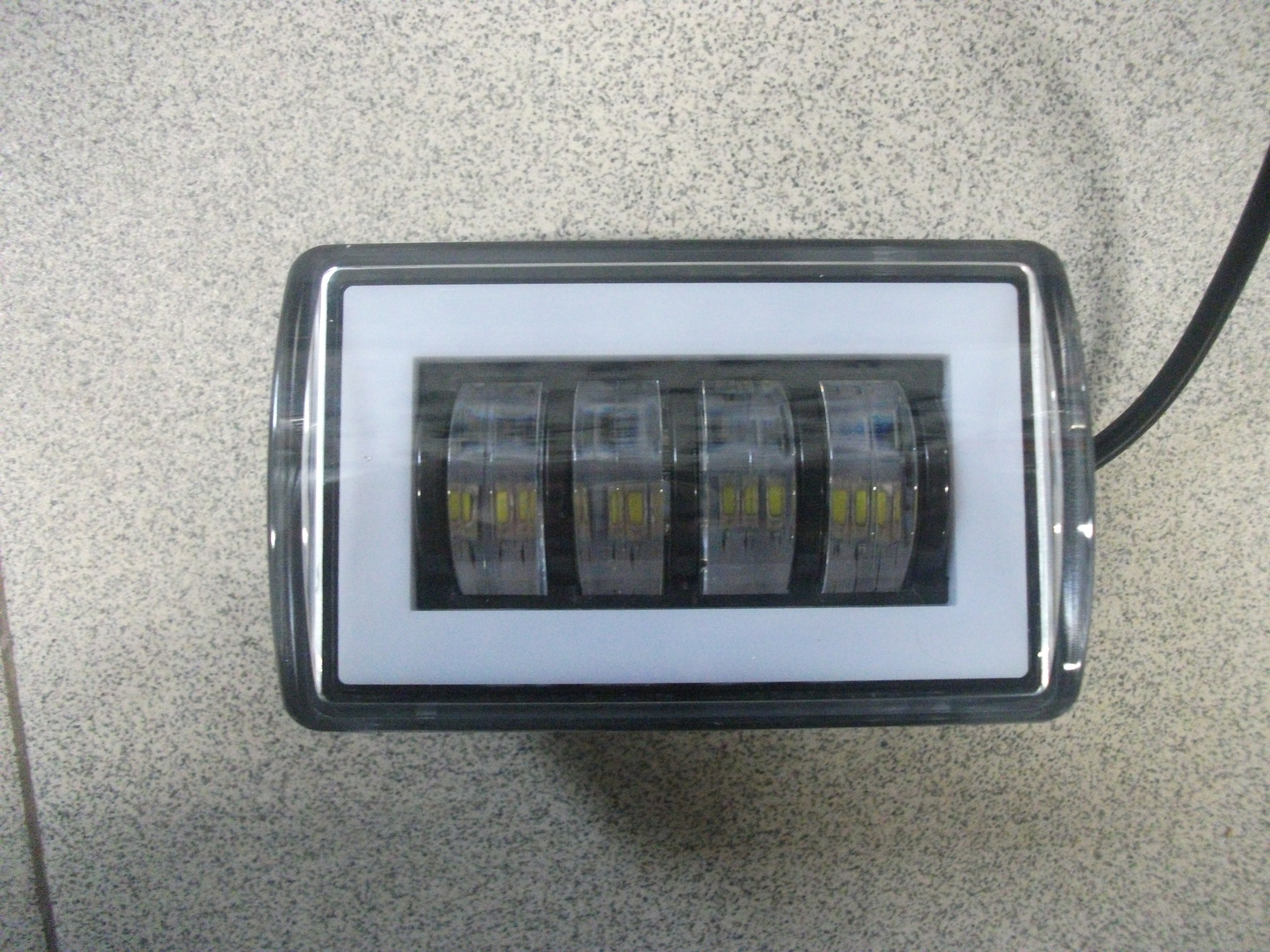 Фара   Противотуманная   LED   HP-GZD-068/W   (д.в.г=12х7,5х7)