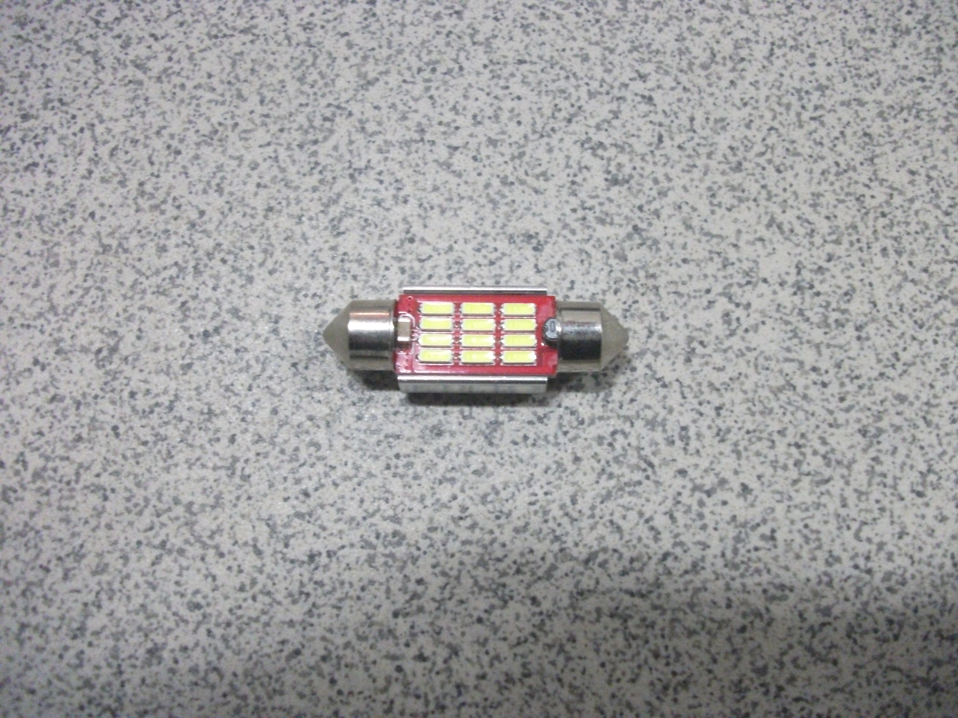 T11  Светодиод  салонный 36 мм   12 SMD  радиатор  12-24V   Y0009-36