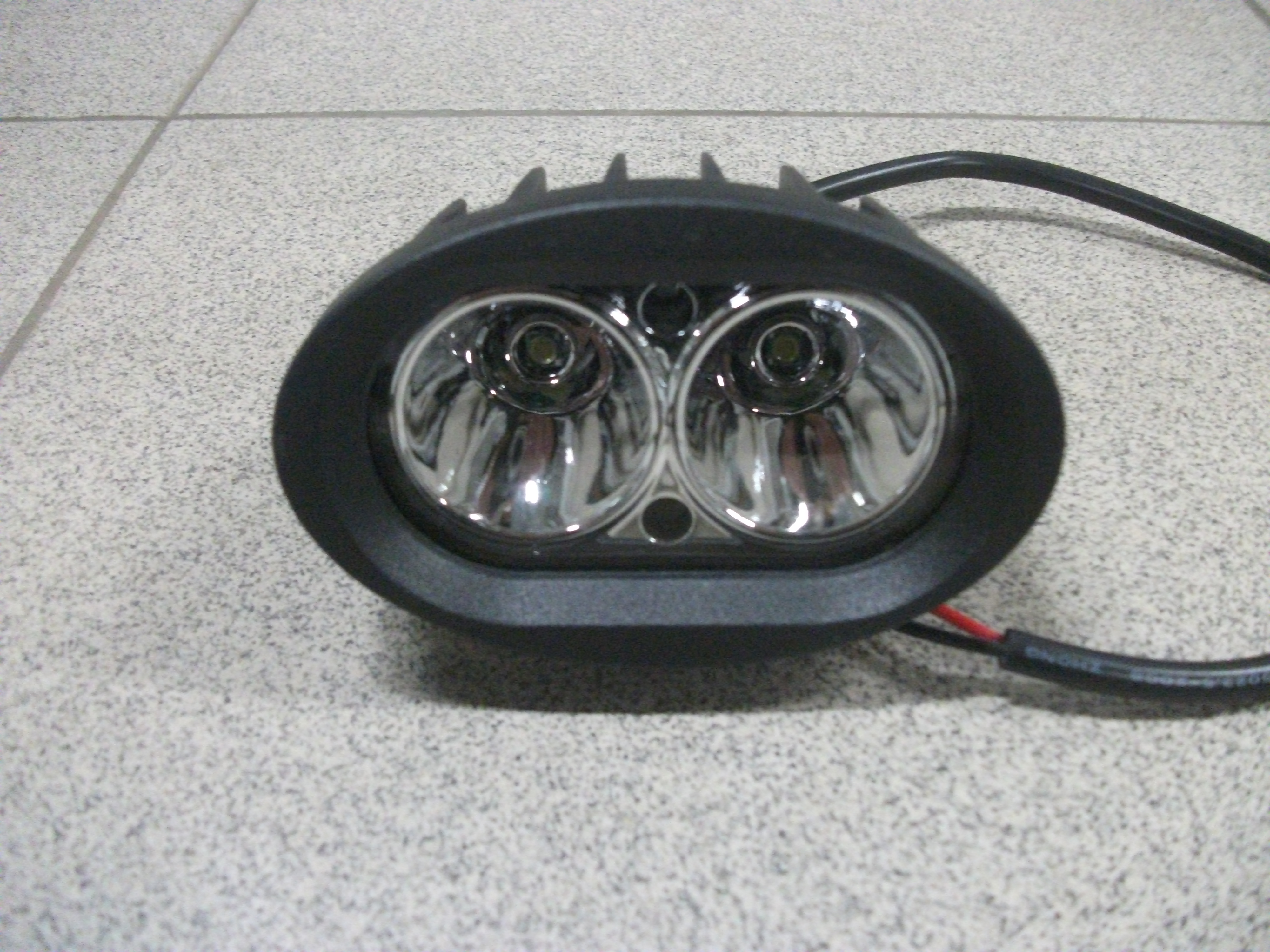 Фара   Противотуманная   PF-022  20W, 2 диода   LED  овальная   белая