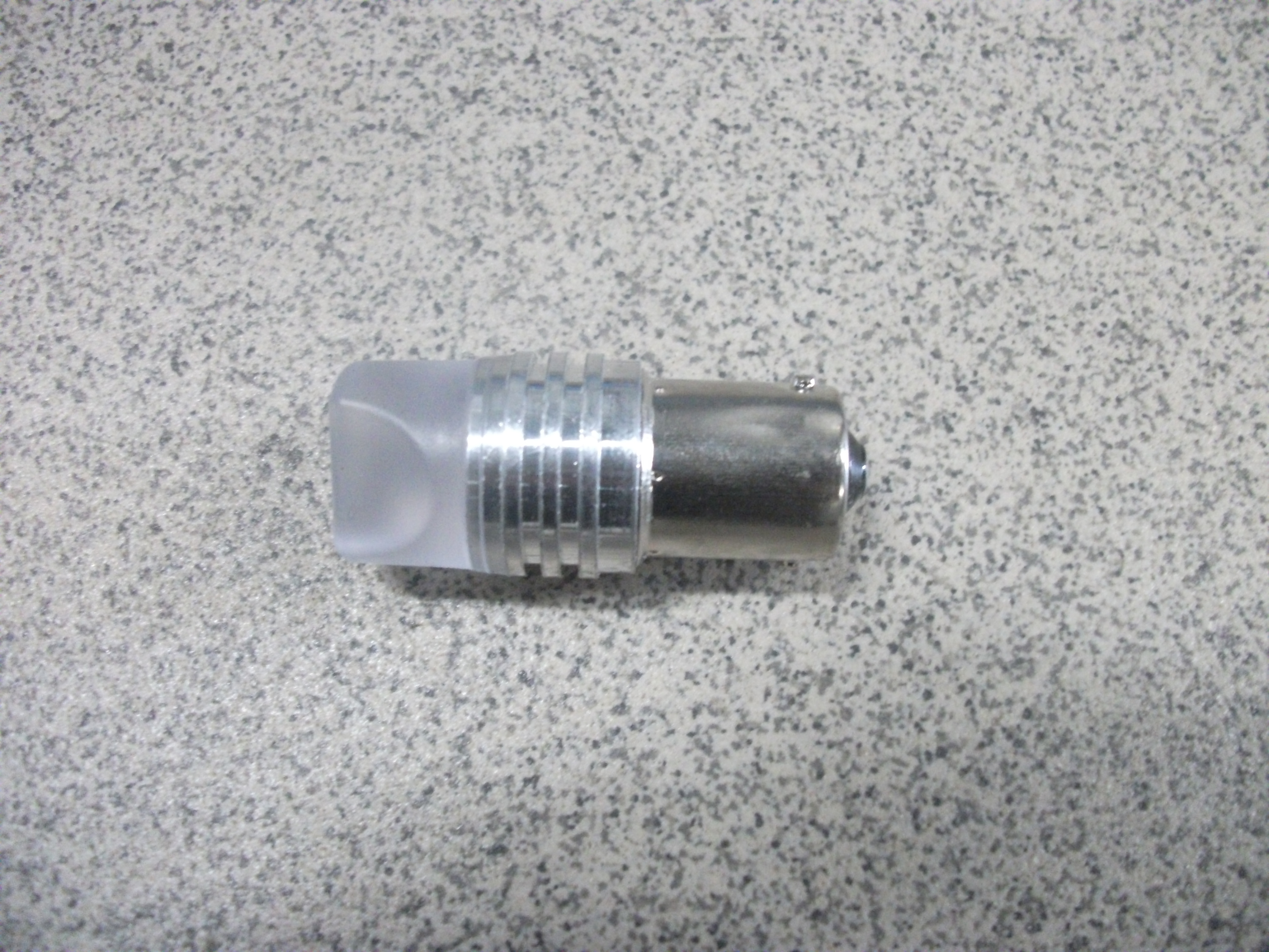 S 25 Светодиод  1-но контактный  9 SMD     3D