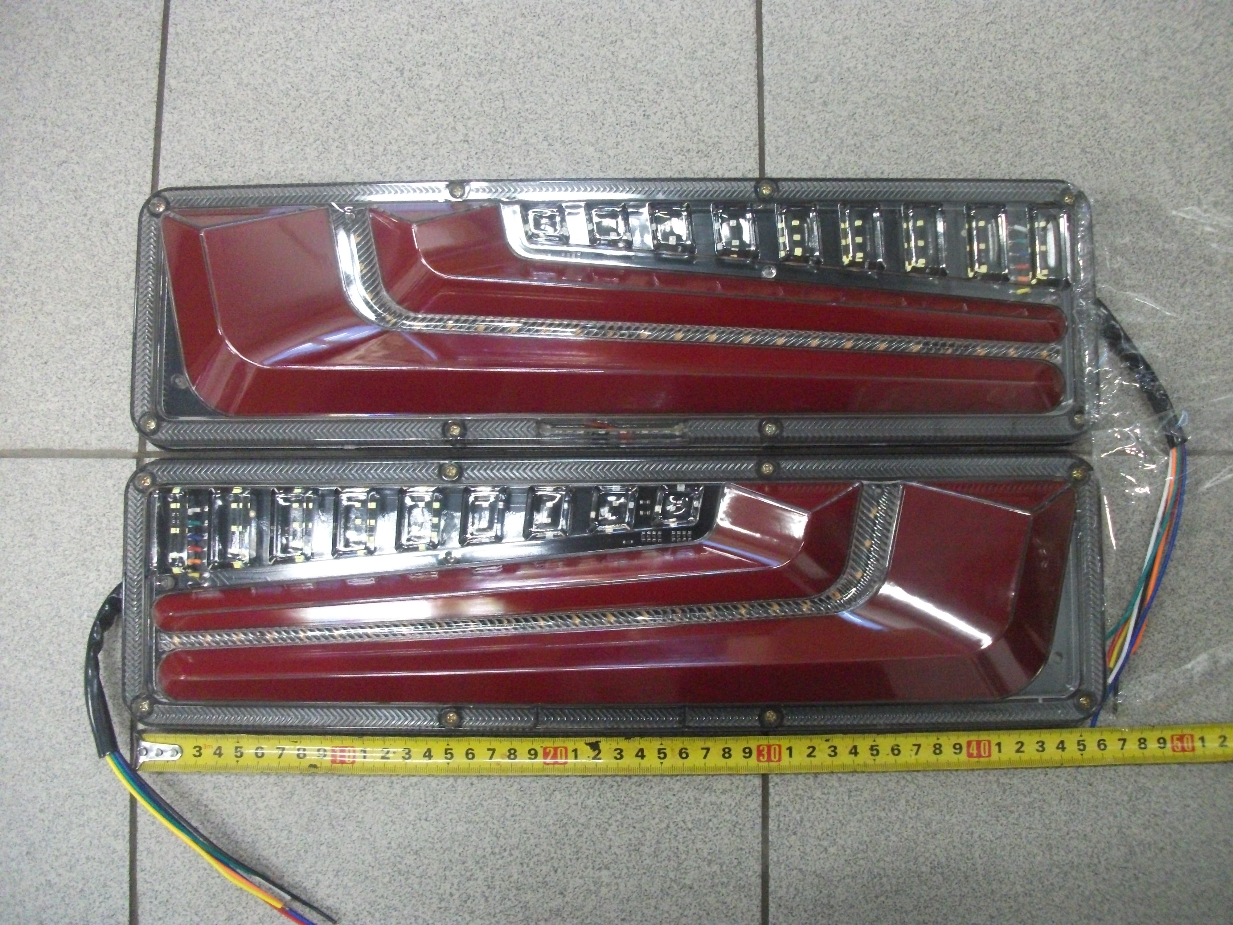 Фонарь задний  LED  универсальный  46 см    WD-080  12-24V