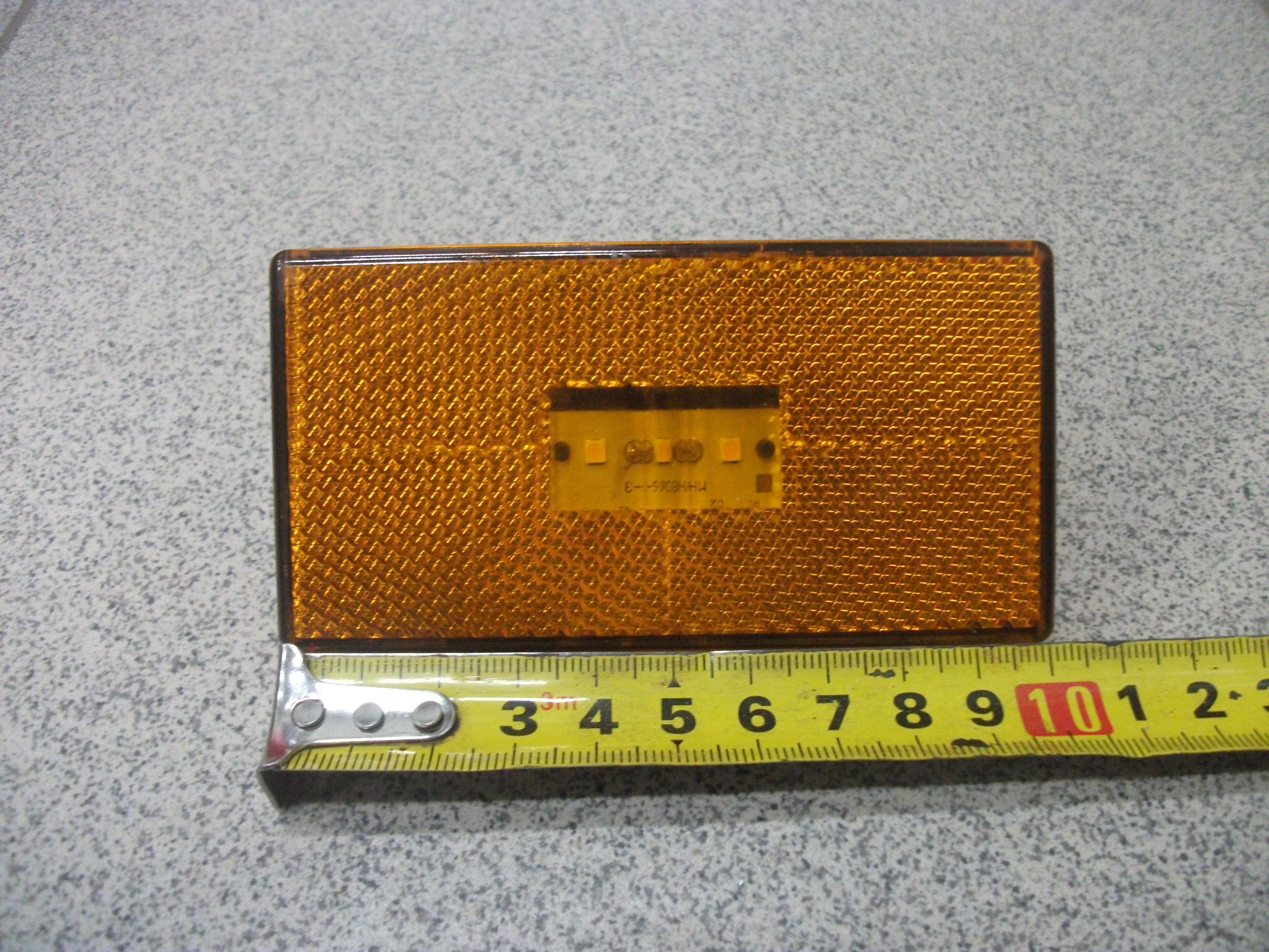 Фонарь   Габаритный  маркерный   ЖЕЛТЫЙ  (3SMD + катафот)      BD-7092  (12-24V)