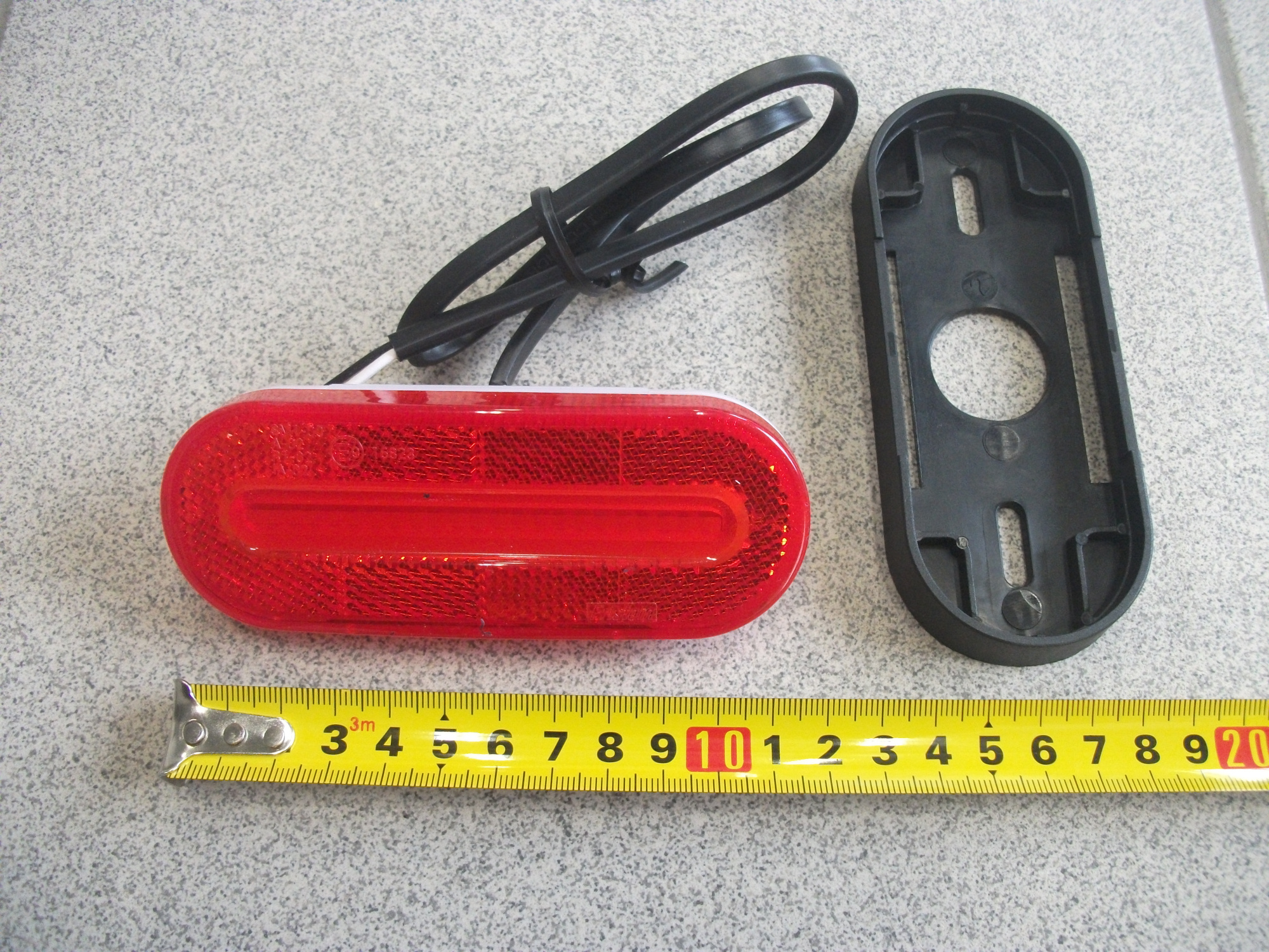 Фонарь   Габаритный  контурный   диодный   КРАСНЫЙ   FRISTOM  12-30v   FT070CLED