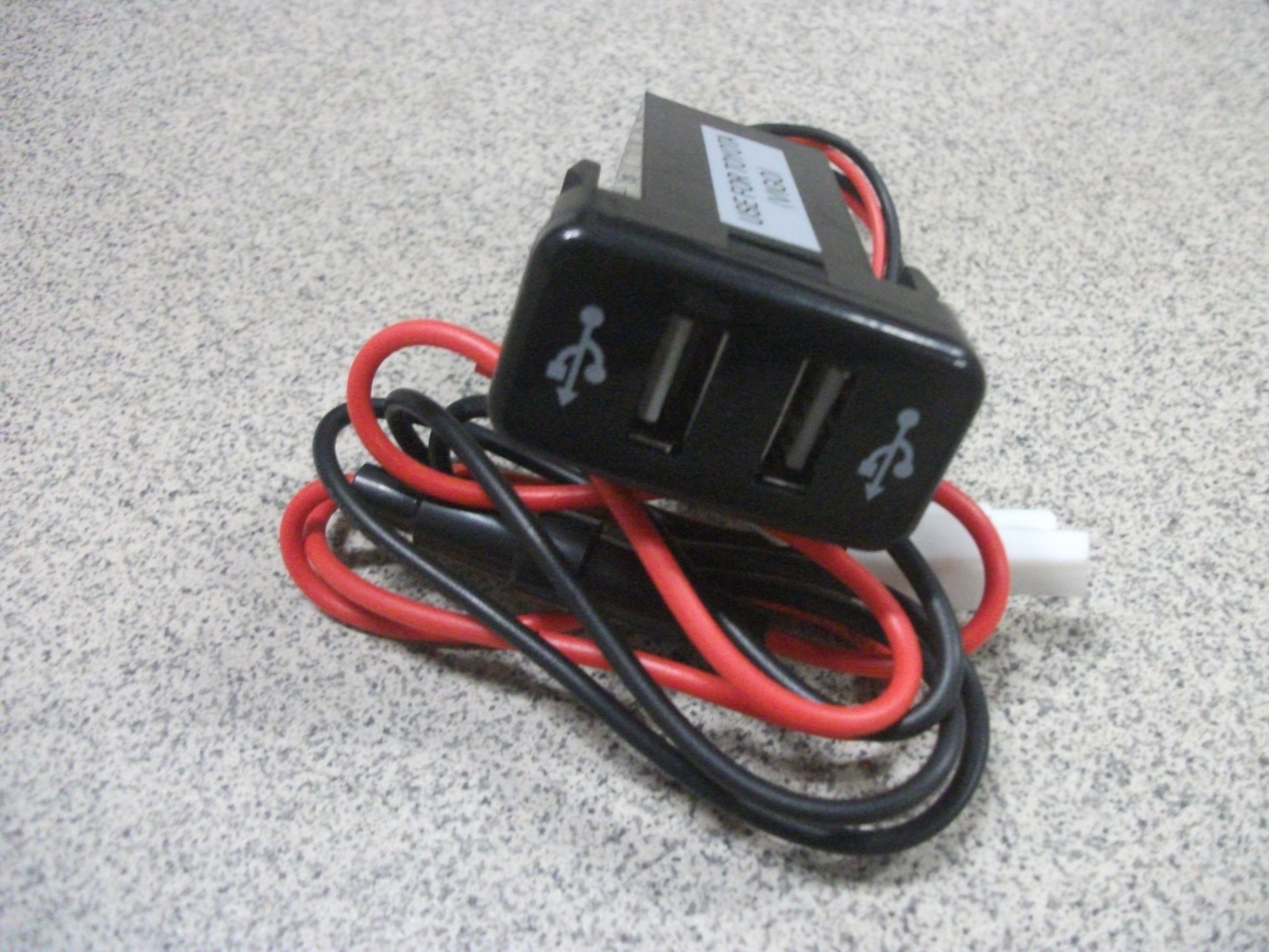 USB разъем для TOYOTA