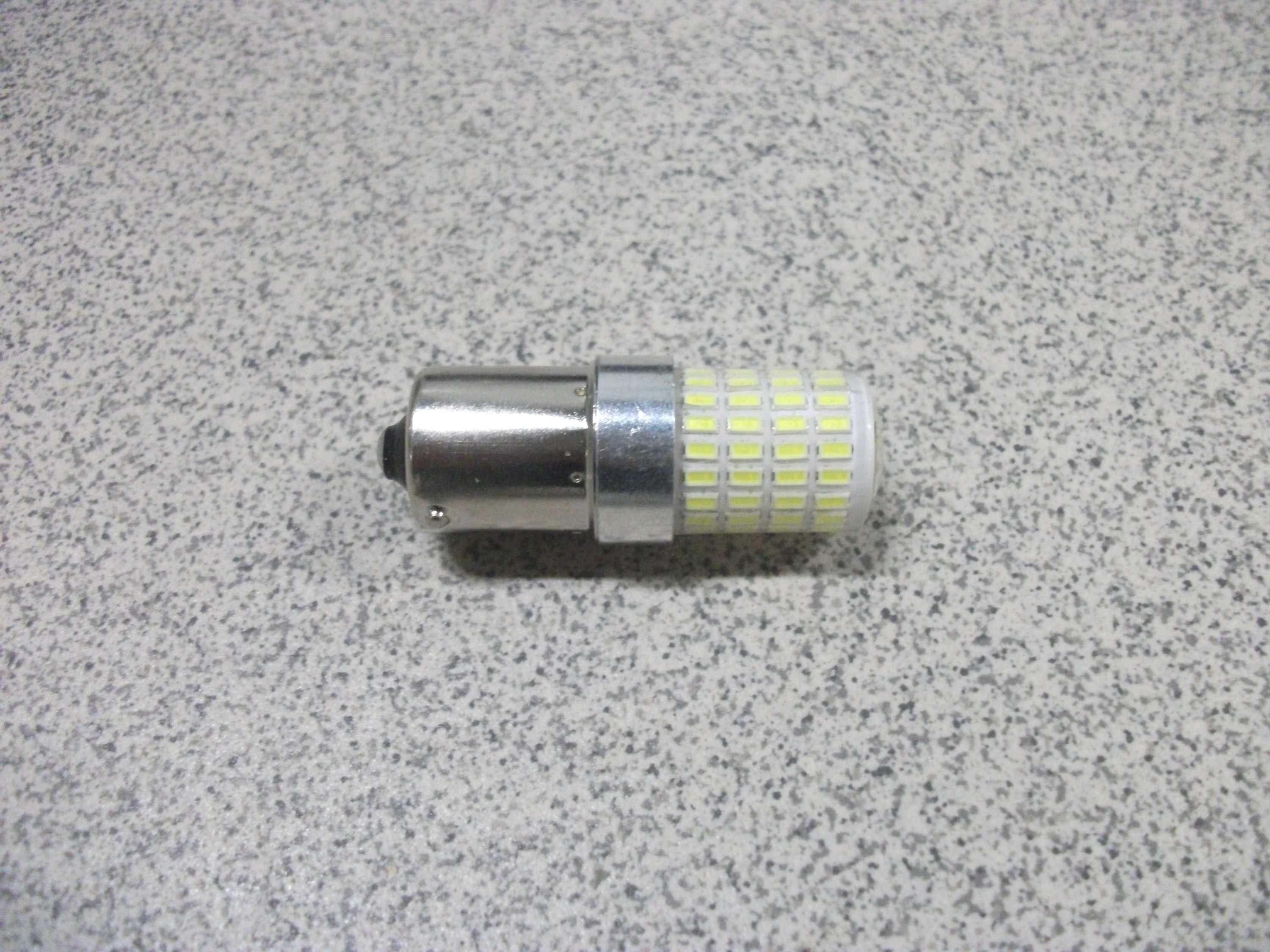 S 25 Светодиод  1-но контактный  144 SMD + линза   12-24V  смещенная
