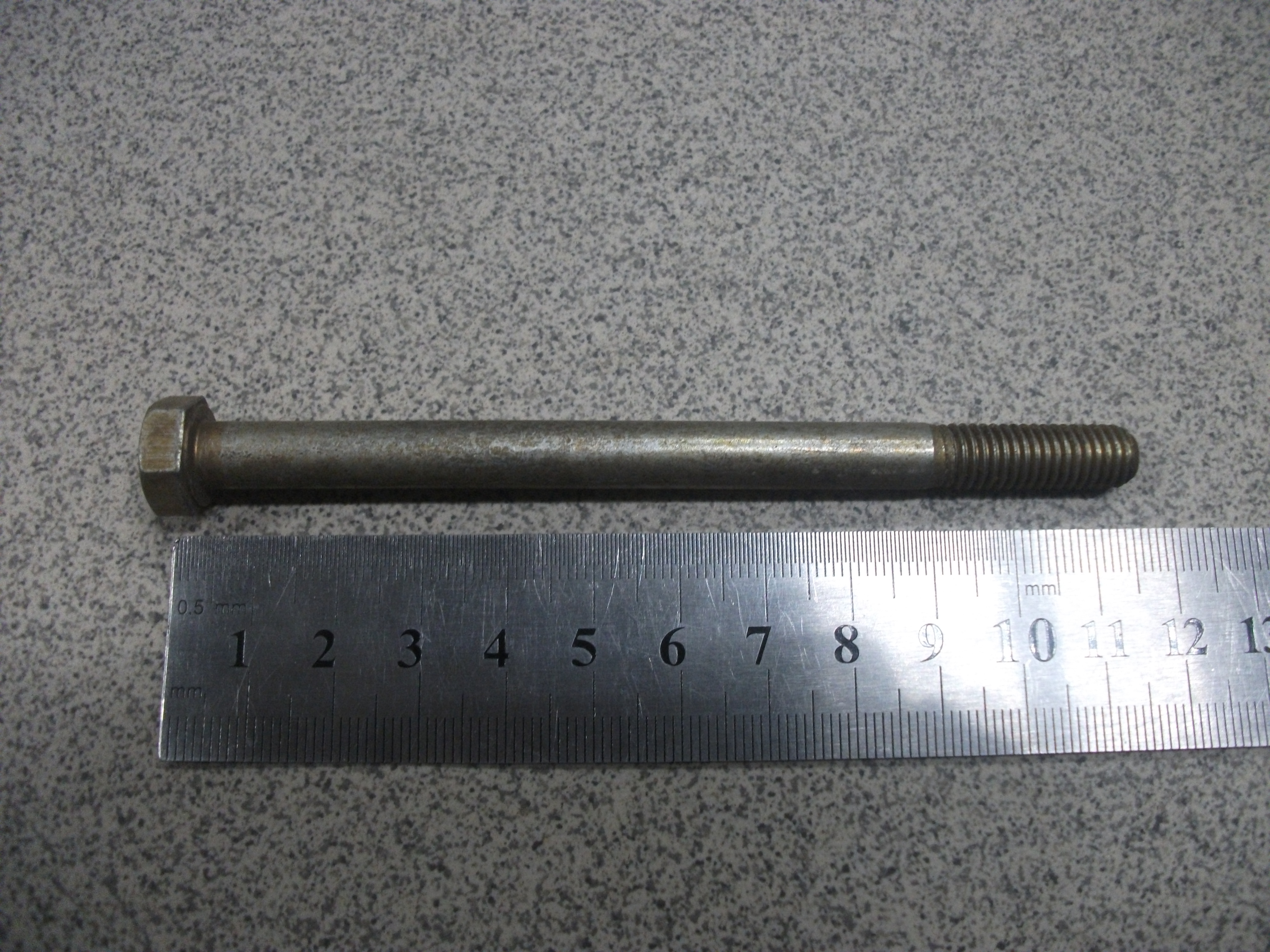 Болт   М8*110