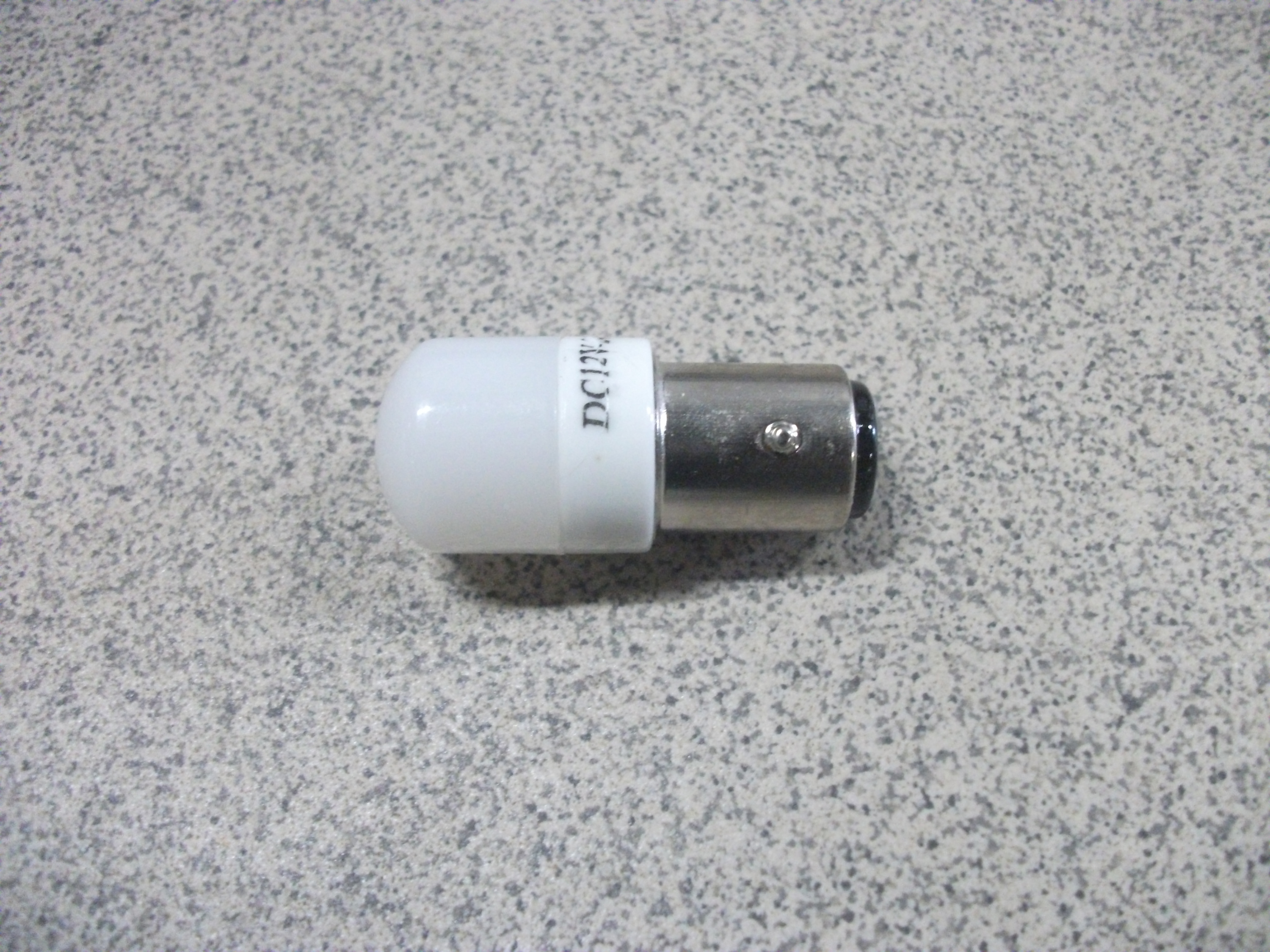 S 25 Светодиод  2-х контактный 9 SMD  матовая   колба   12-24V