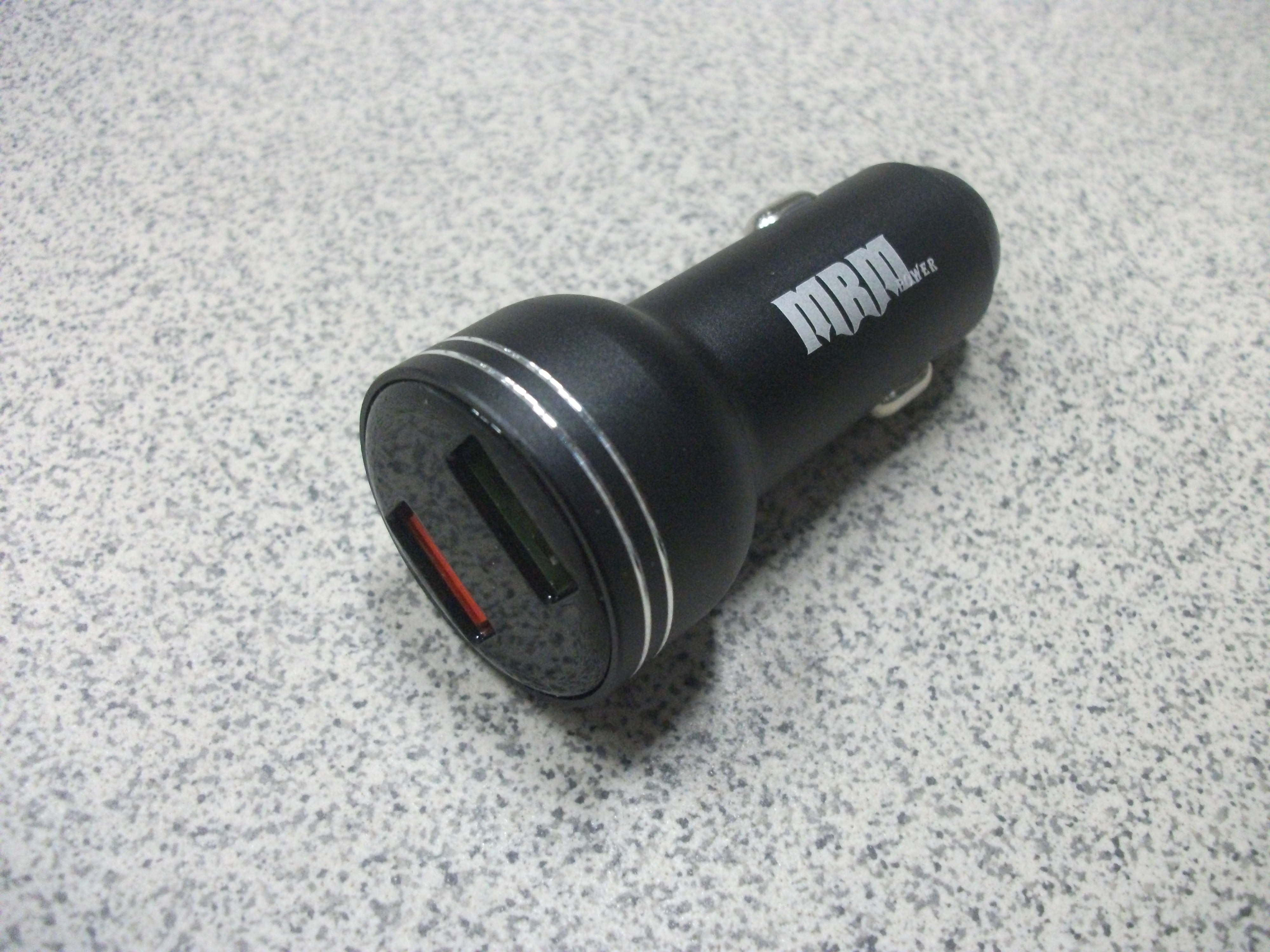 АЗУ в прикуриватель  2 USB (2400А+3100mA) с вольтметром   MR62A