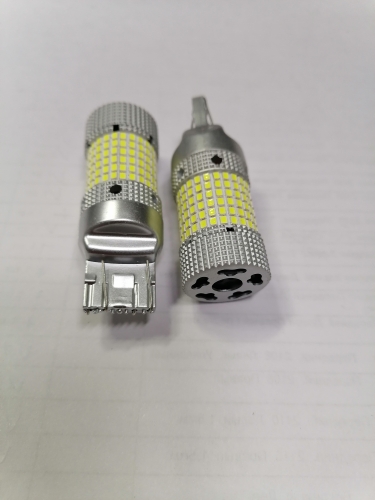 T 20 Светодиод  2-х контактный  140 SMD  12-24   БЕЛЫЙ   с вентилятором