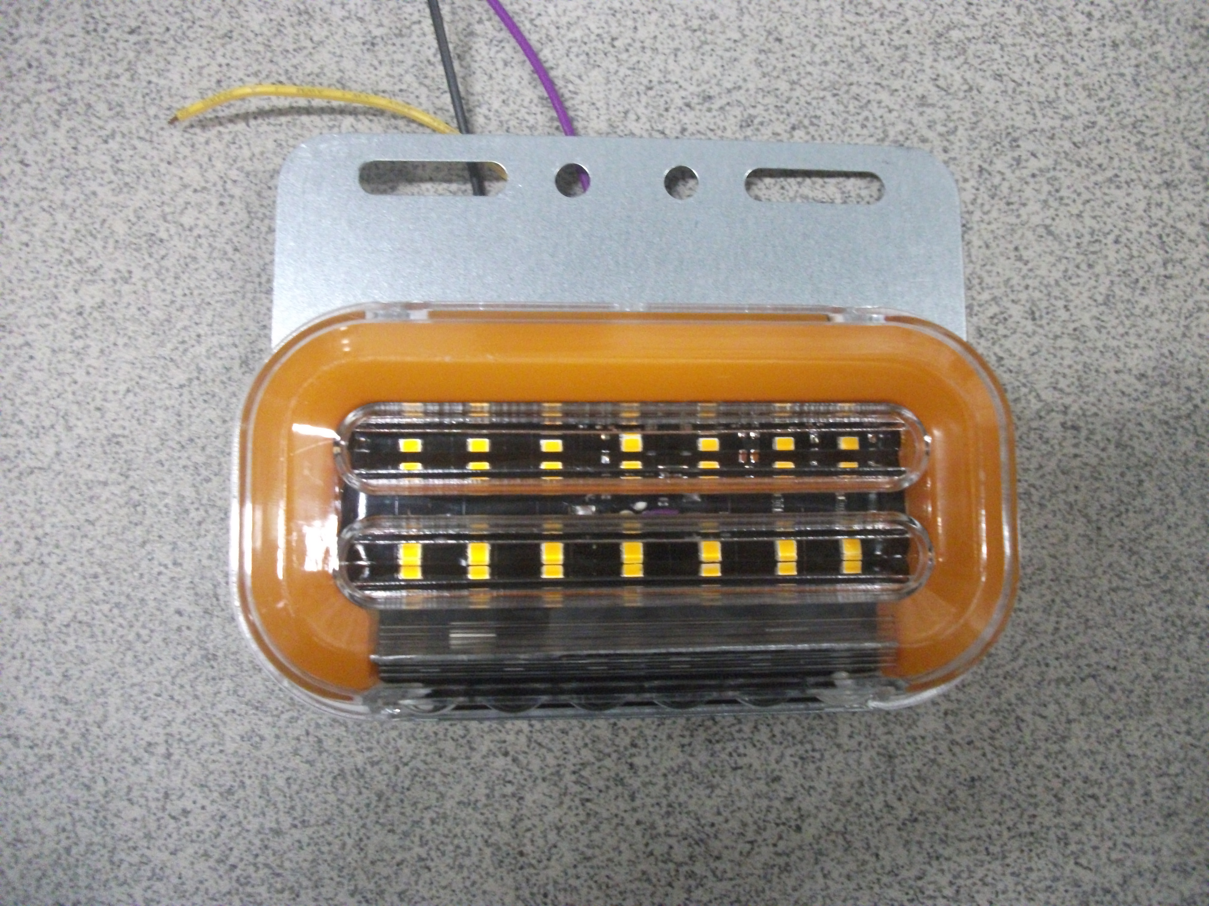 Фонарь   Габаритный   с  Подсветкой колеса  24v  LED  с бегущим поворотом   SQ-7007-24V