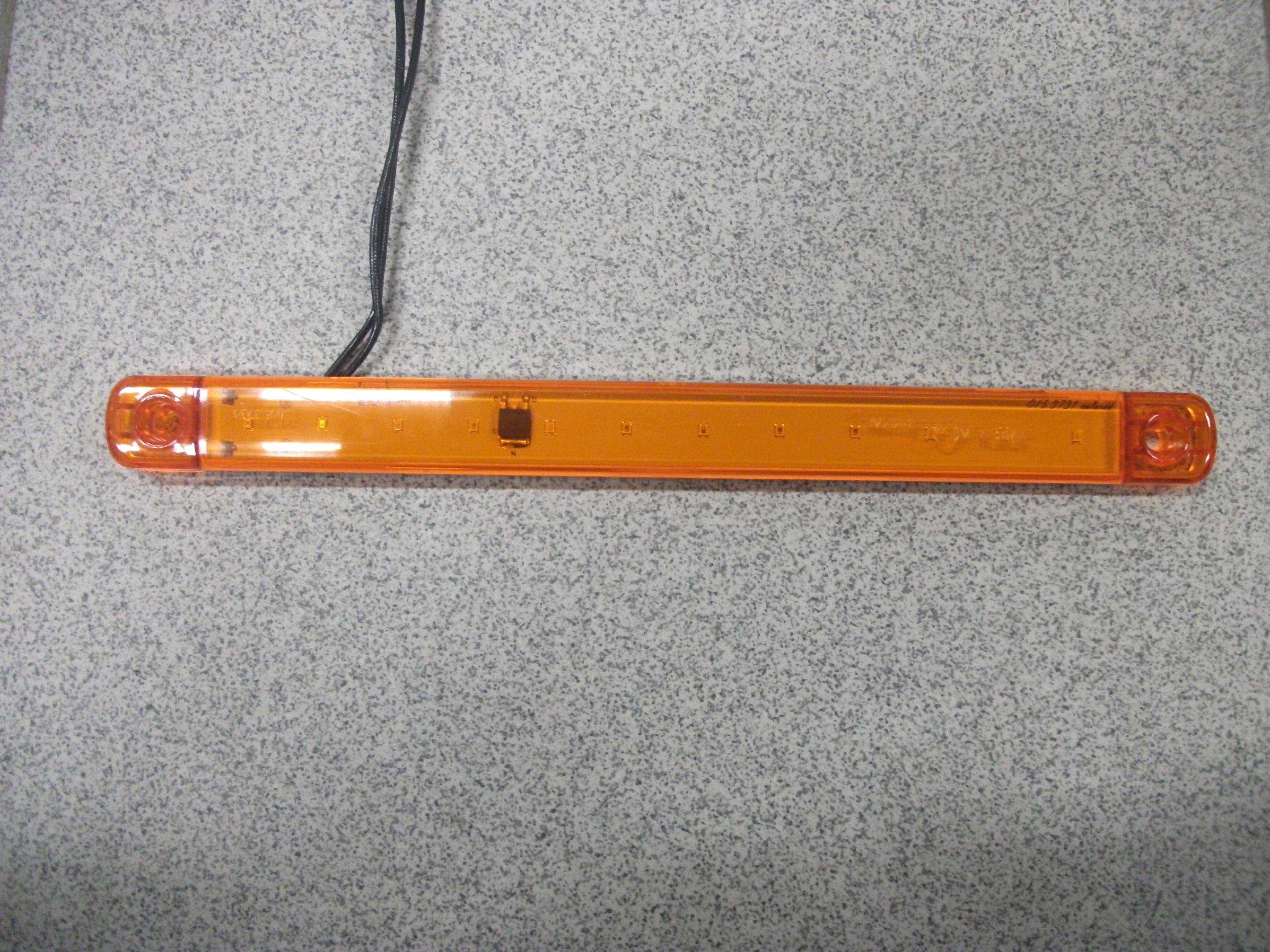 Фонарь   Габаритный  контурный   диодный   ЖЕЛТЫЙ   L-240   (12 диода)(12-24V)  SLIM  015.3731-02