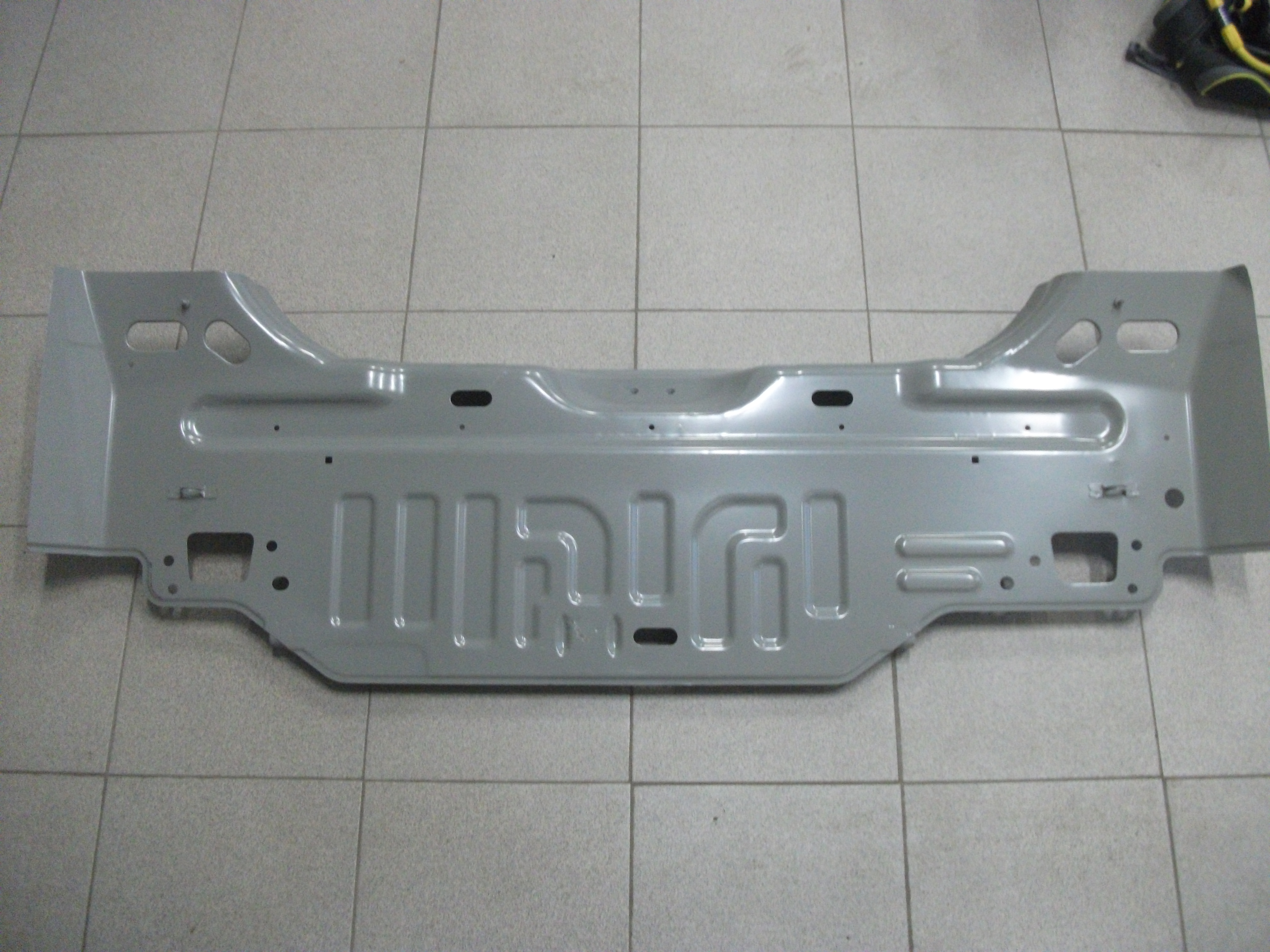 Задняя   Панель  VESTA   8450039268