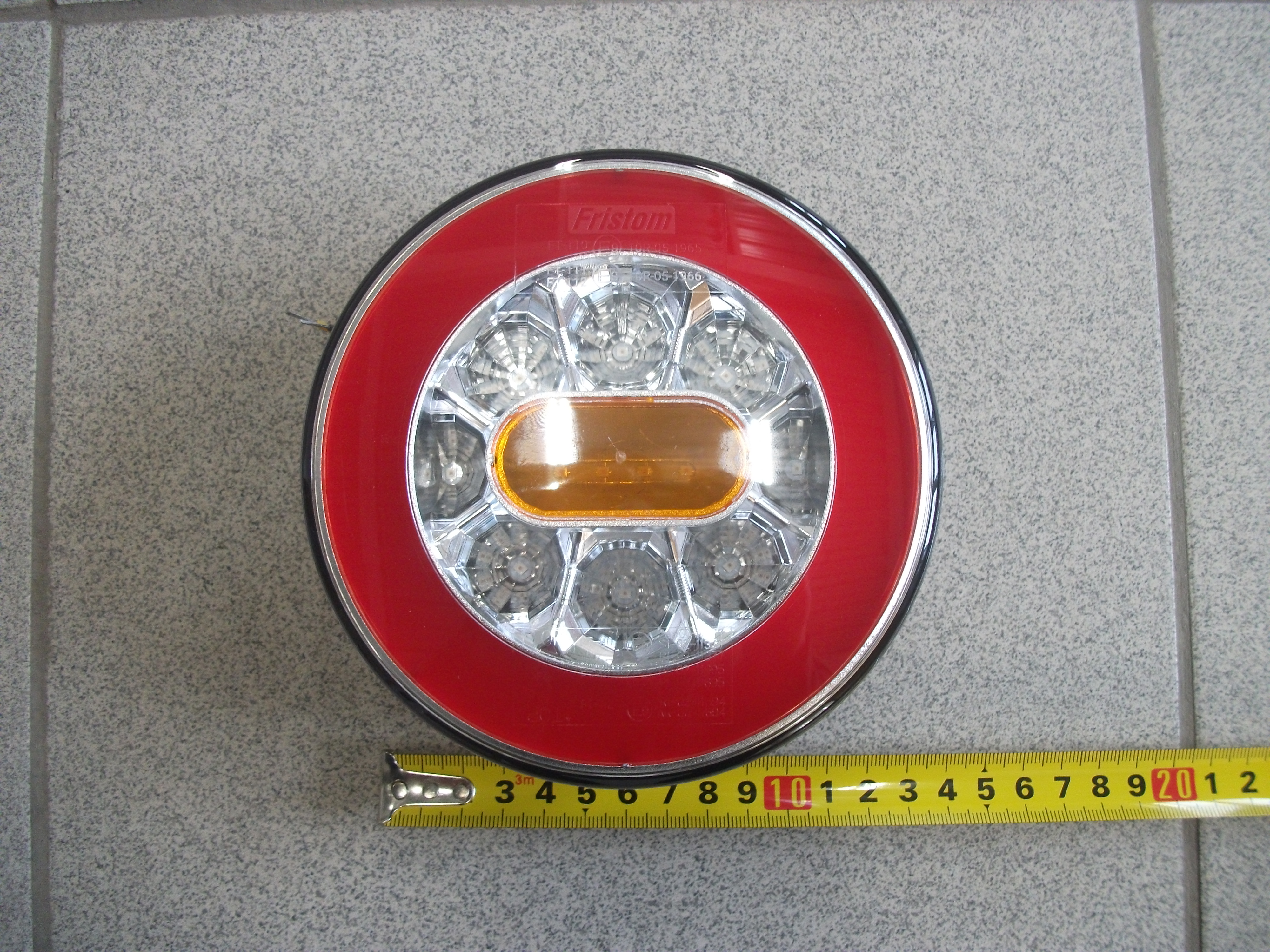 Фонарь задний  LED универсальный 12V/24V  круглый   FRISTOM   FT110LED