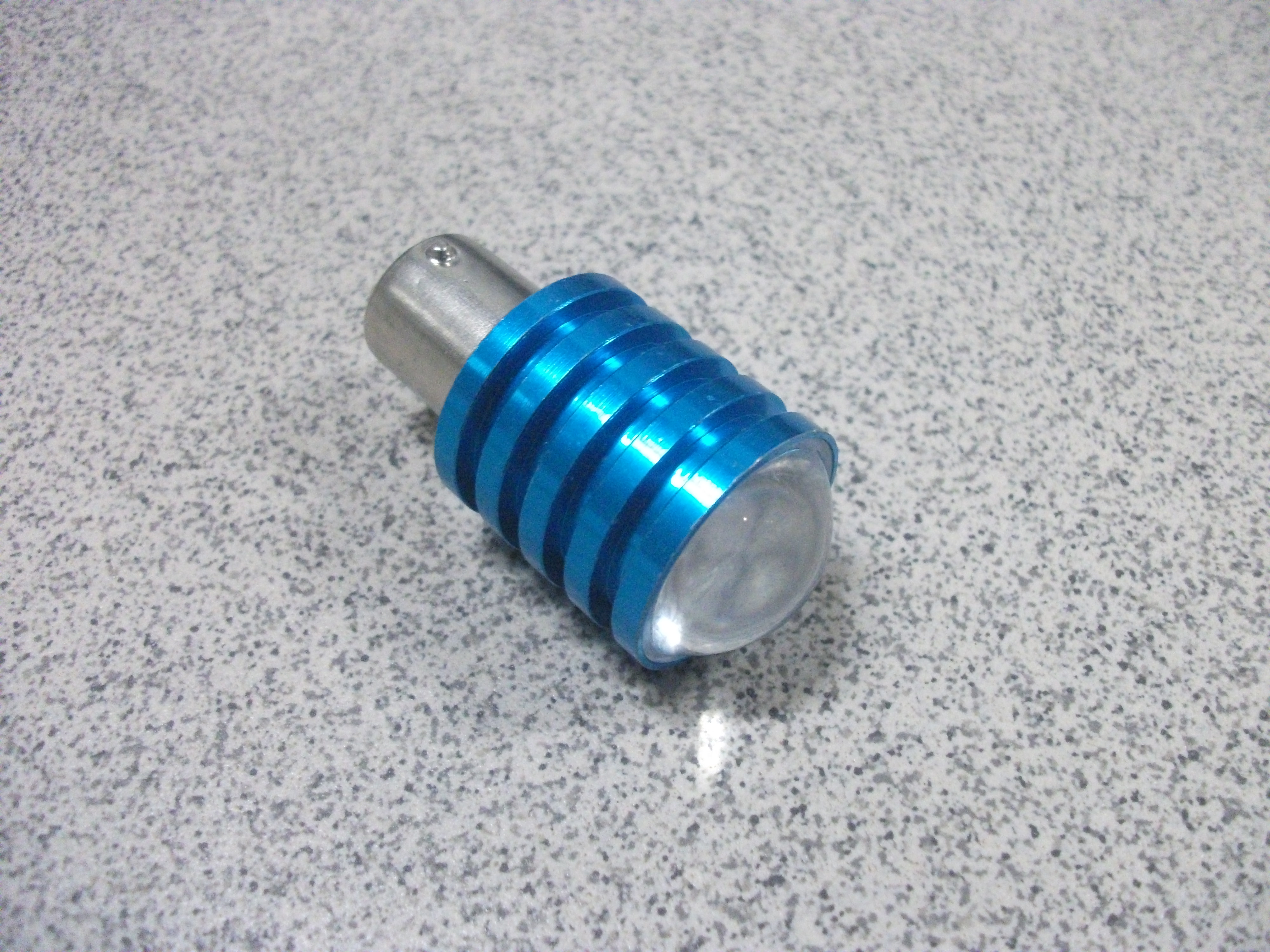 S 25 Светодиод  1-но контактный  1 SMD  +  линза