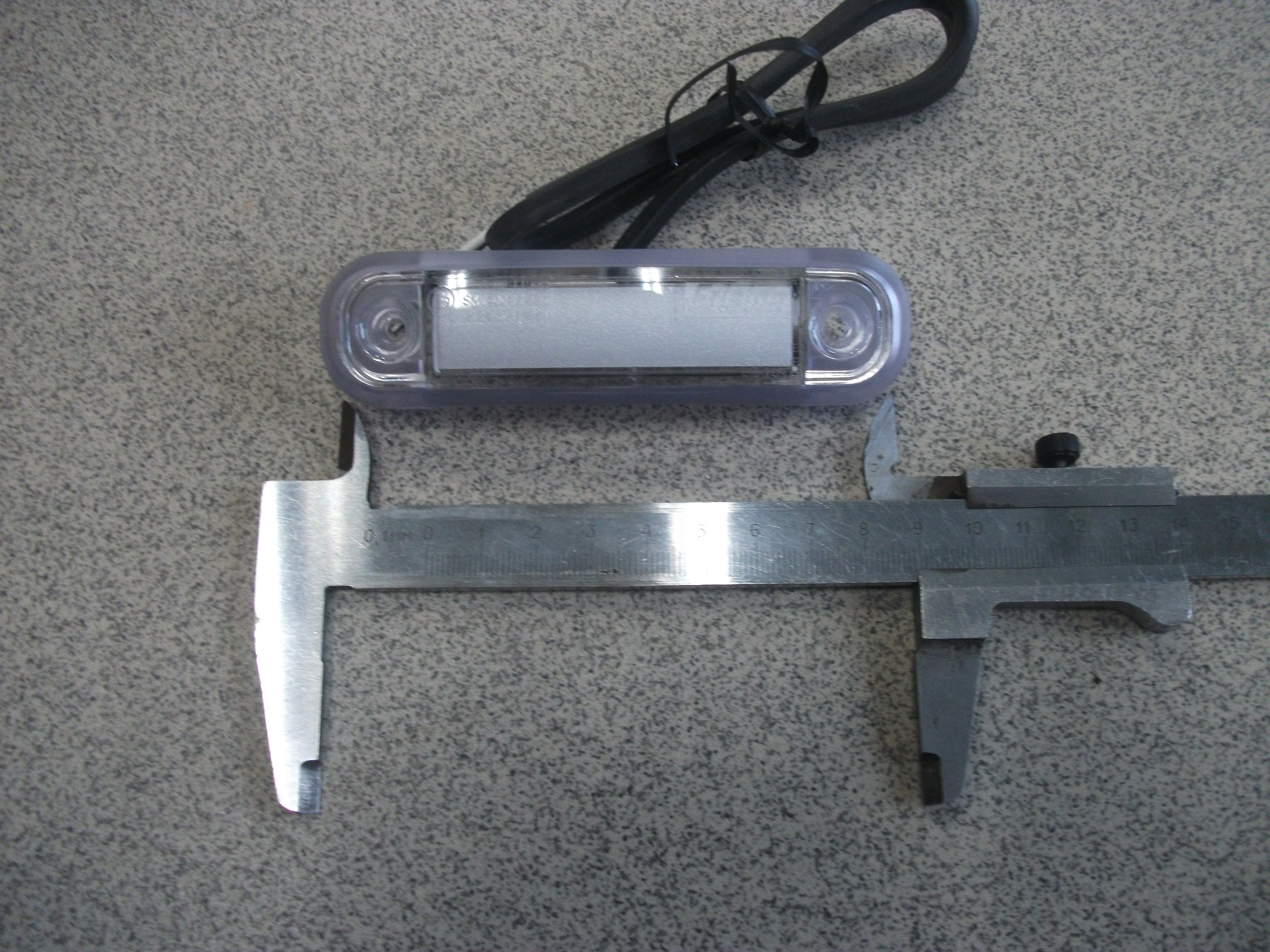 Фонарь   Габаритный  контурный   диодный   ЗЕЛЕНЫЙ   FRISTOM  12-30v   FT045ZIELLED