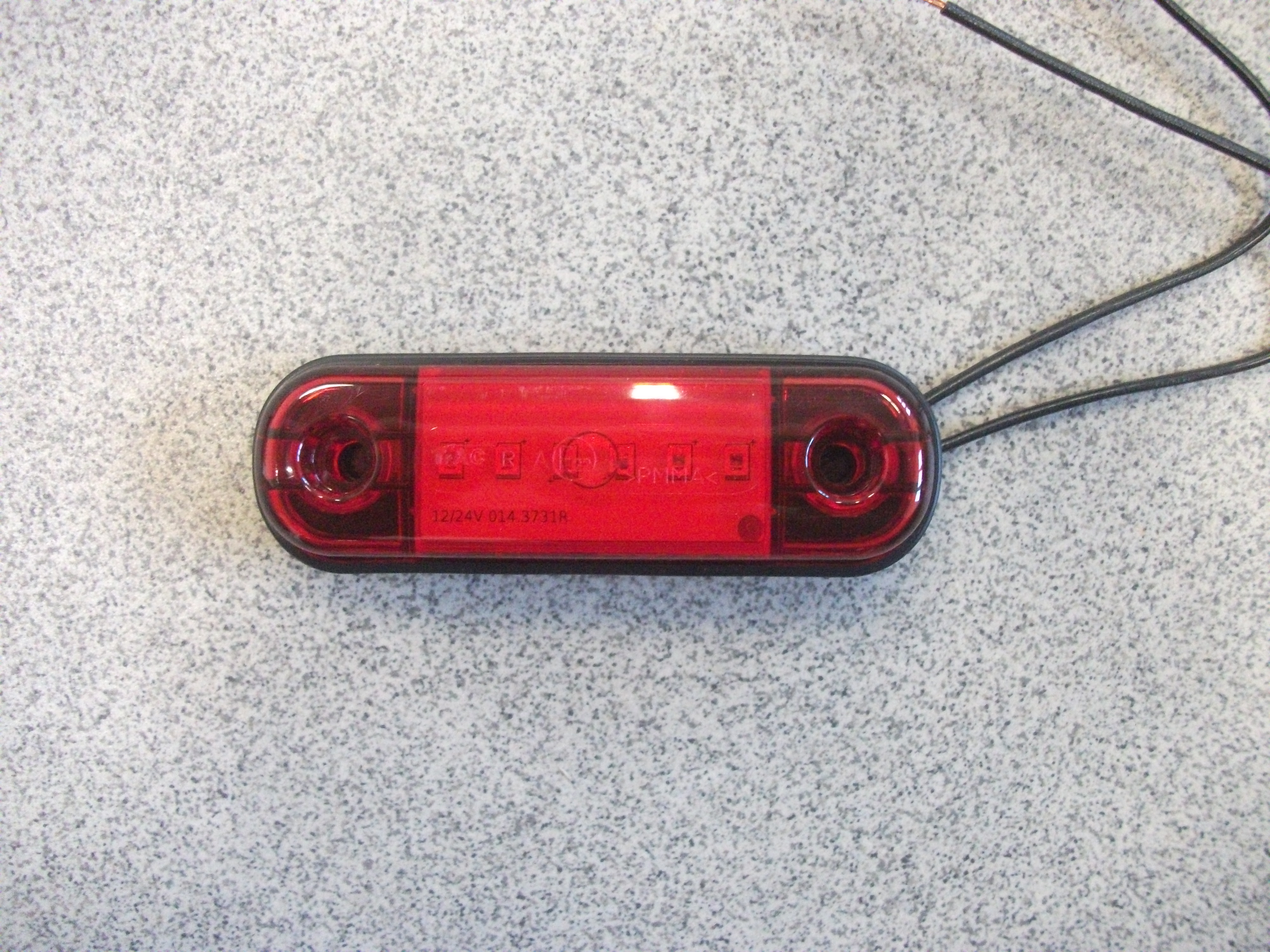 Фонарь   Габаритный  контурный   диодный   КРАСНЫЙ   ан.ОГ-40  (6 диодов)(12-24V)  SLIM  014.3731-21