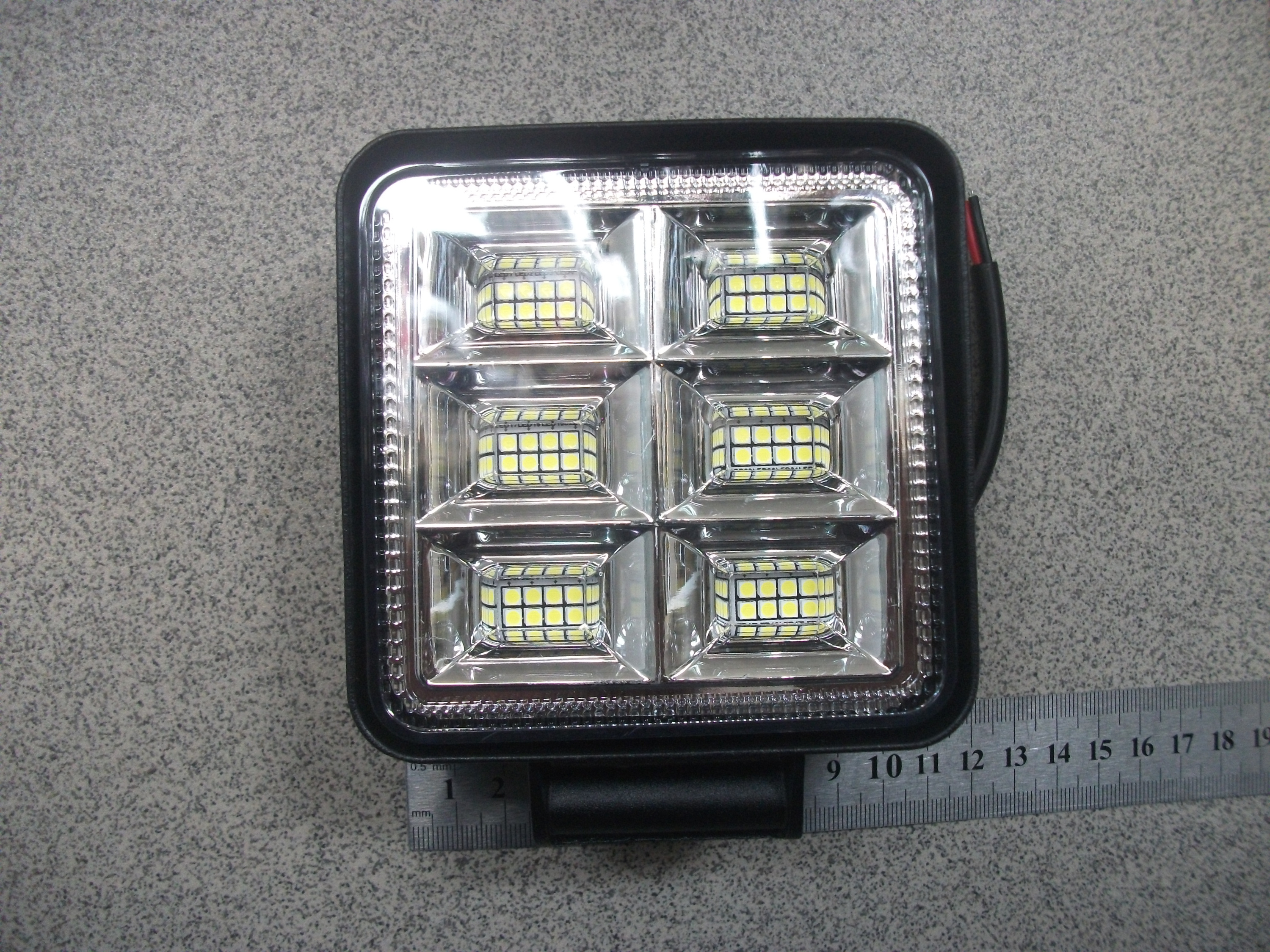 Фара   Противотуманная   квадратная LED фара - 6 секций: аналог UZ-008