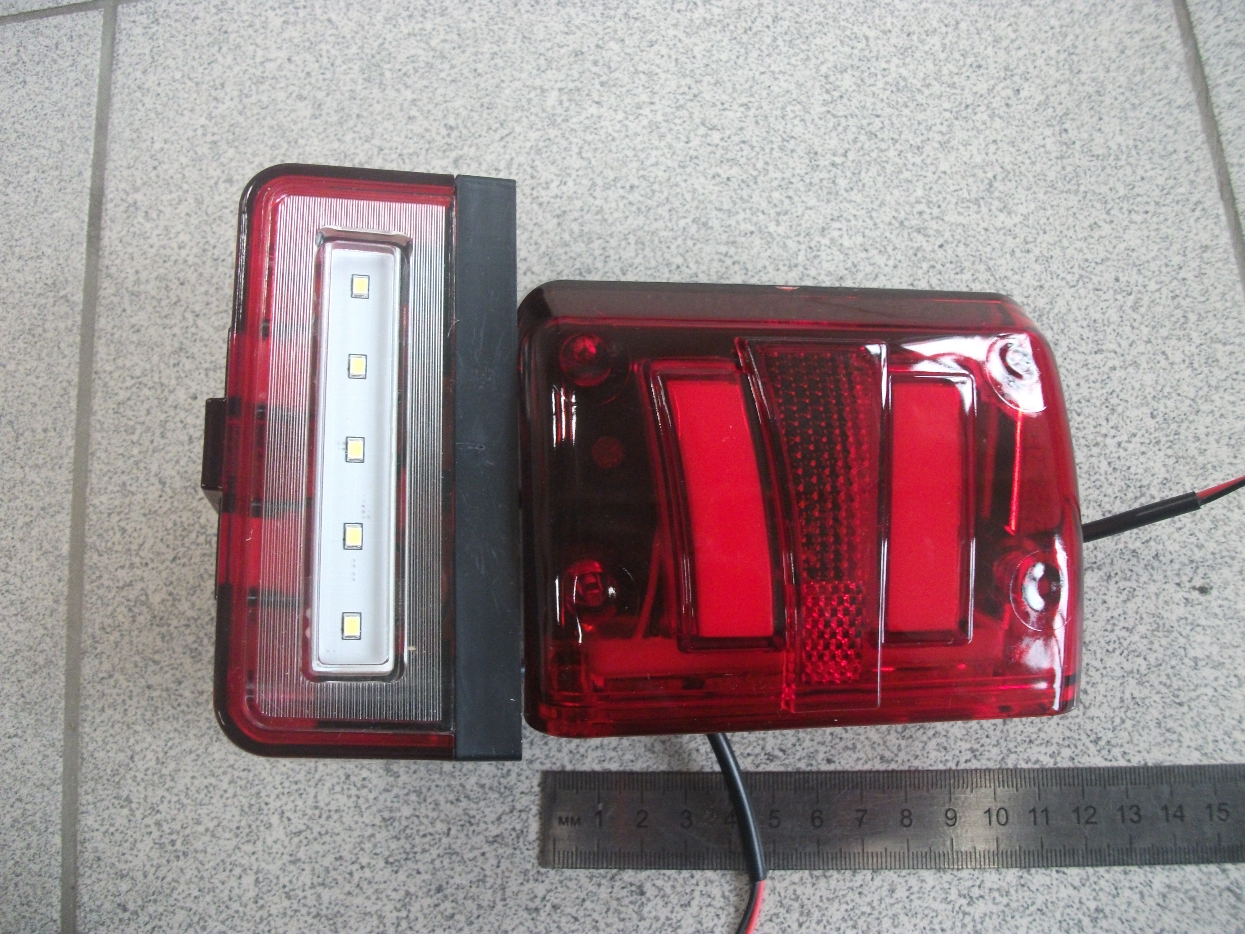 Фонарь  Подсветки  Номера  "ВОЛНА" (красный)   ПН4-12-24LED