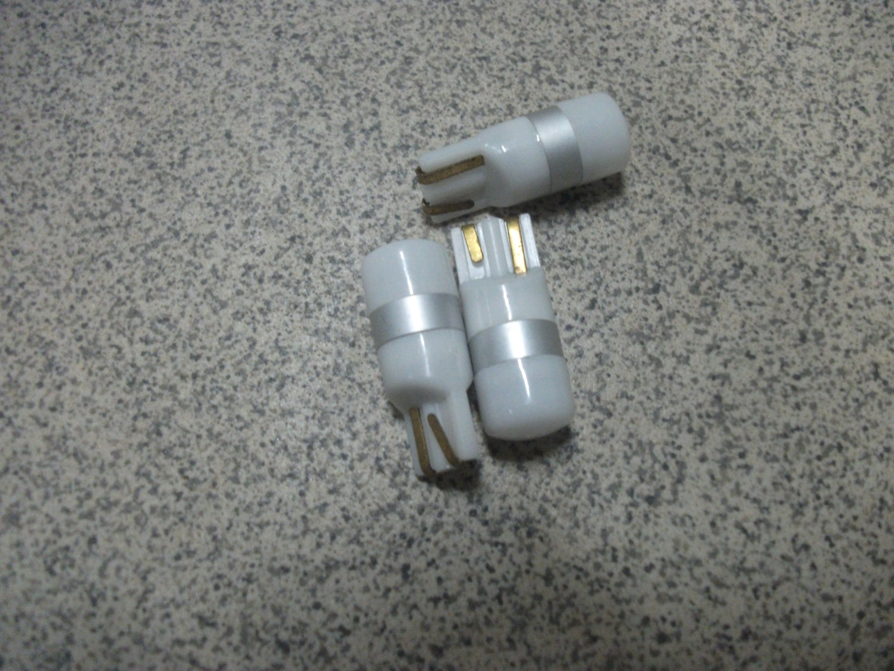 T10-БЦ Светодиод  1 SMD   колба    PHILIPS   12v   