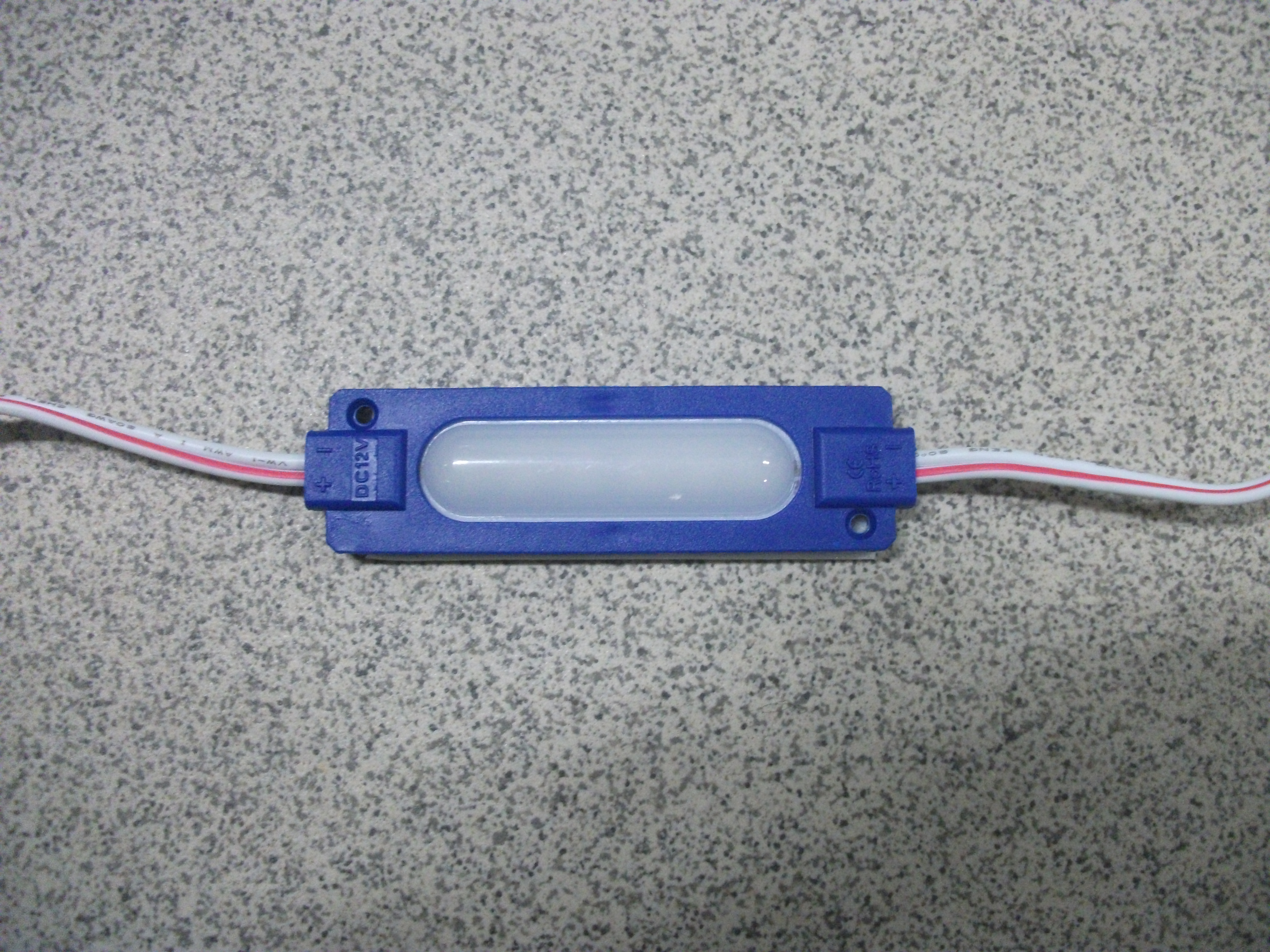 Фонарь   Габаритный  контурный   диодный   СИНИЙ   (ПЛАФОН)  DC12V