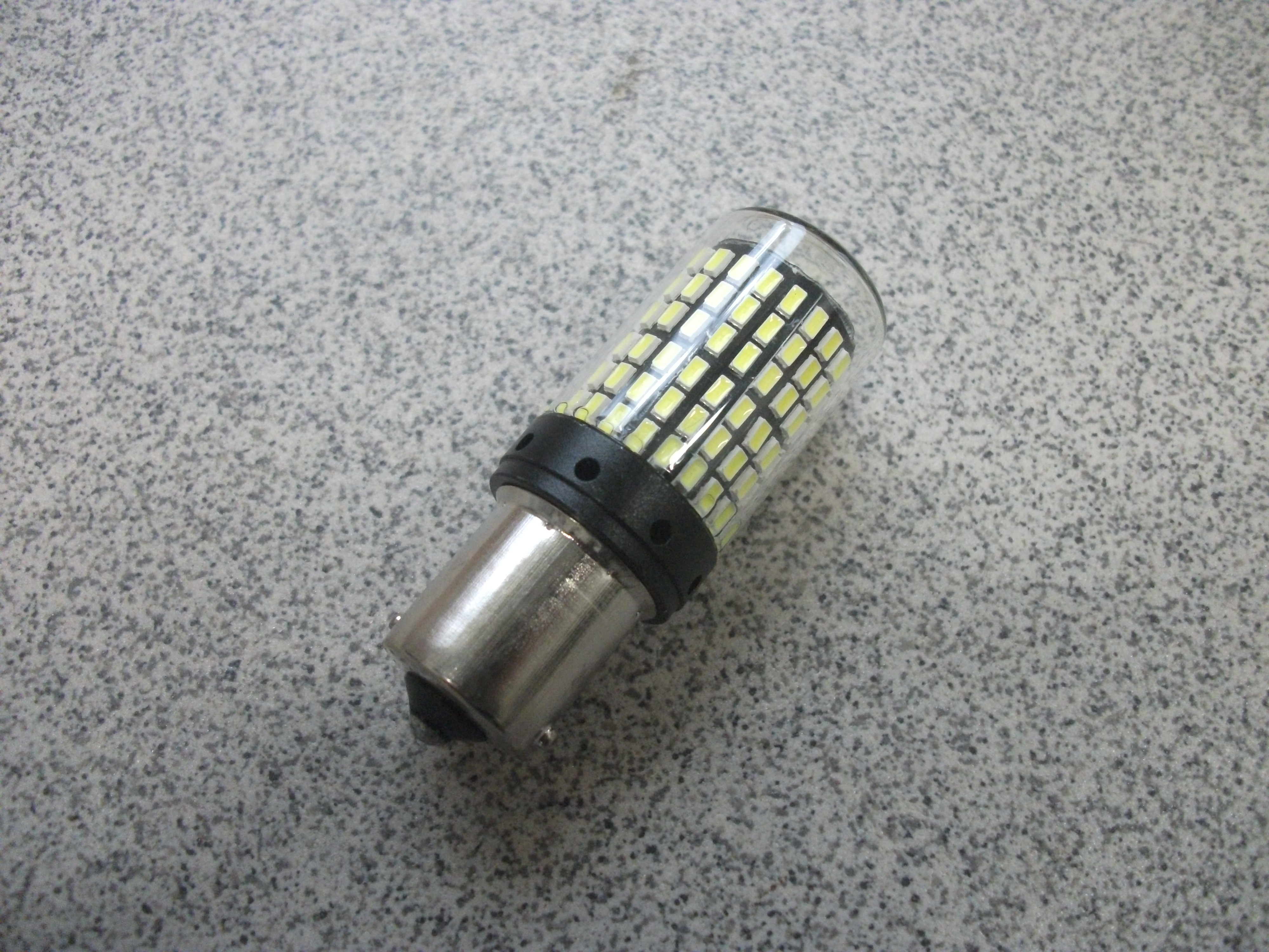 S 25 Светодиод  1-но контактный  144 SMD   12-24V  S0040