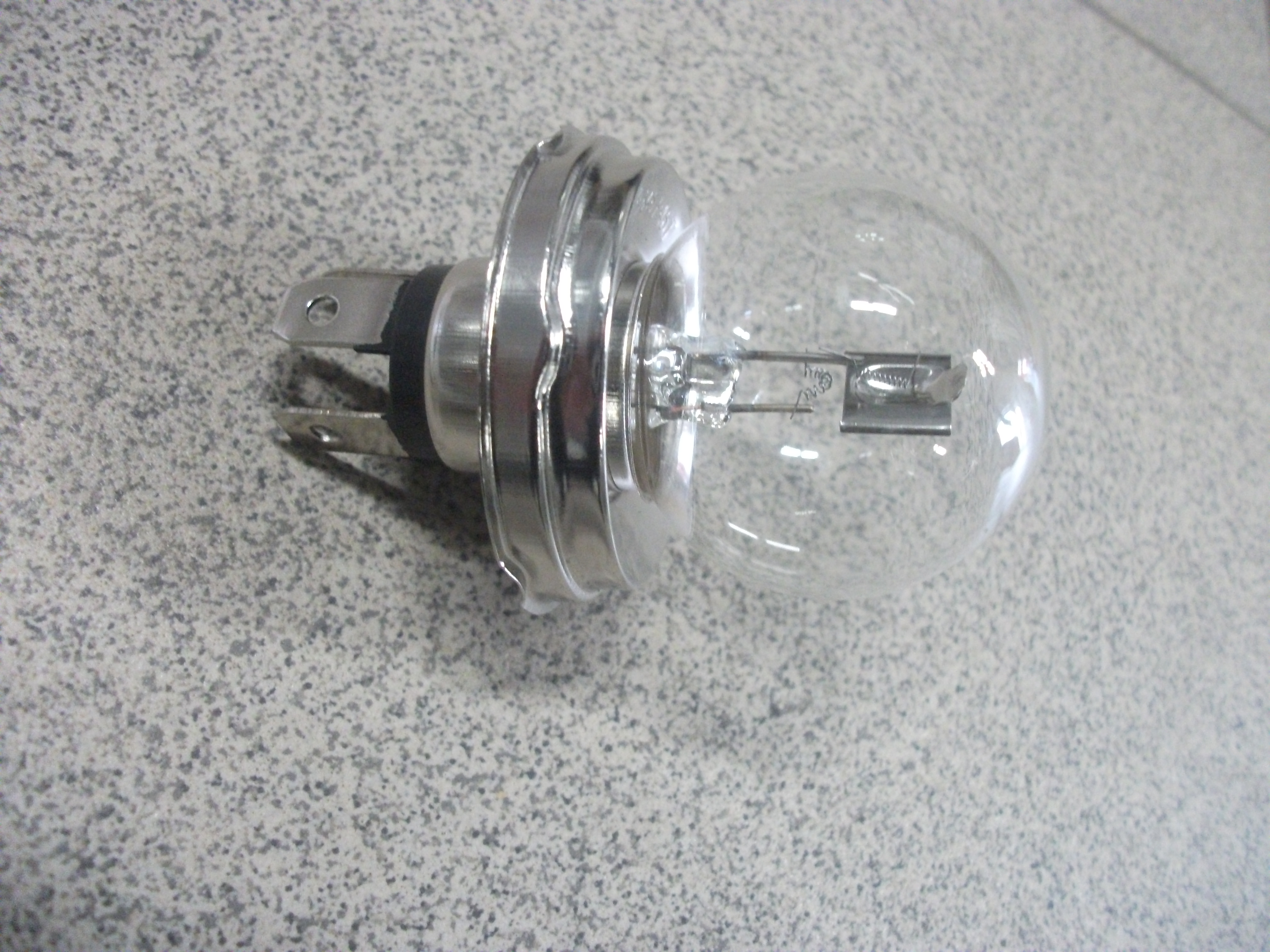 Лампочка   фары   галоген   6V  45/40 W  P45d    STARLIGHT