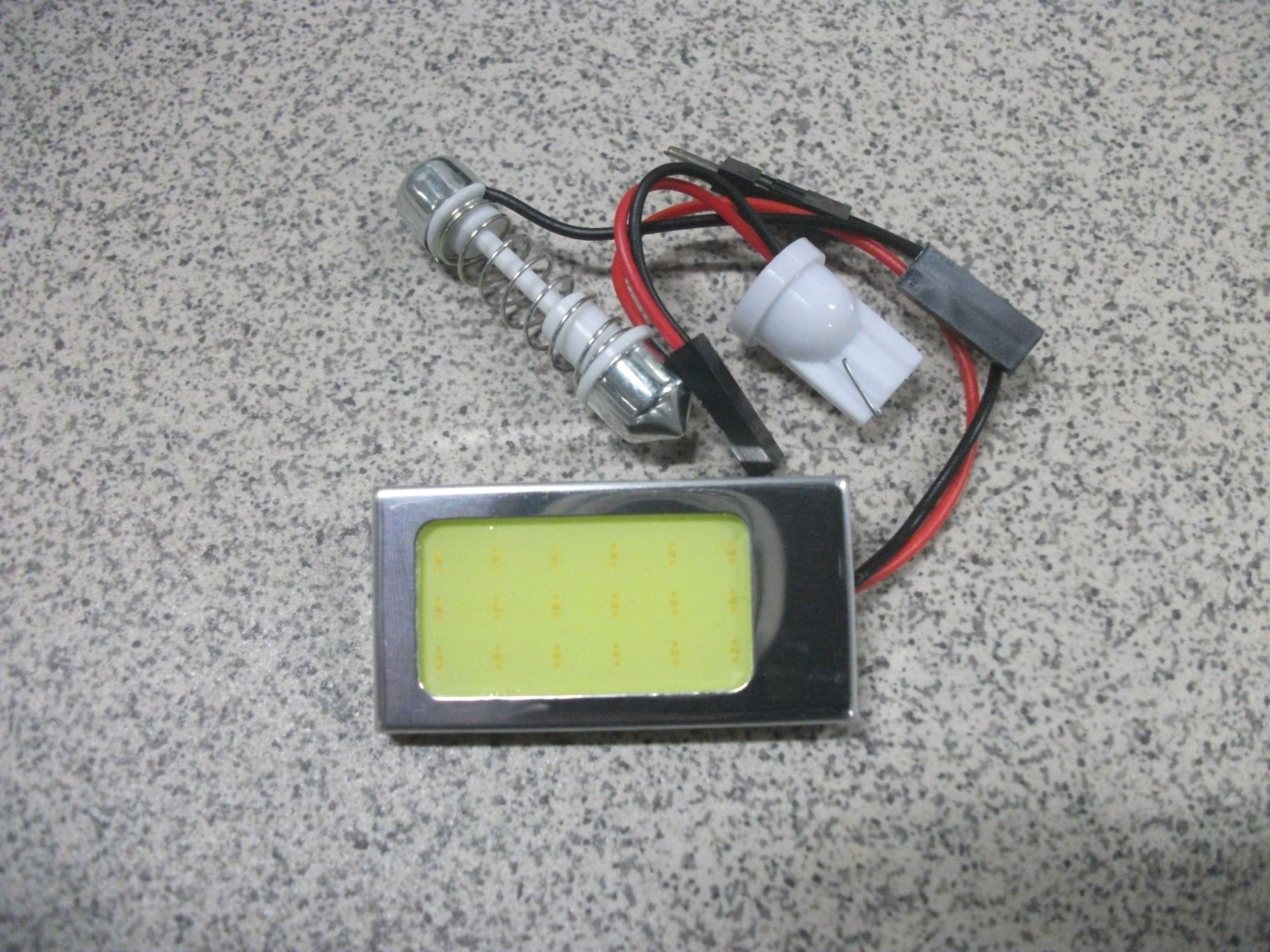 Cветодиодная лампочка тип- H P-COB    42х22мм T10, Т11 - COB белый