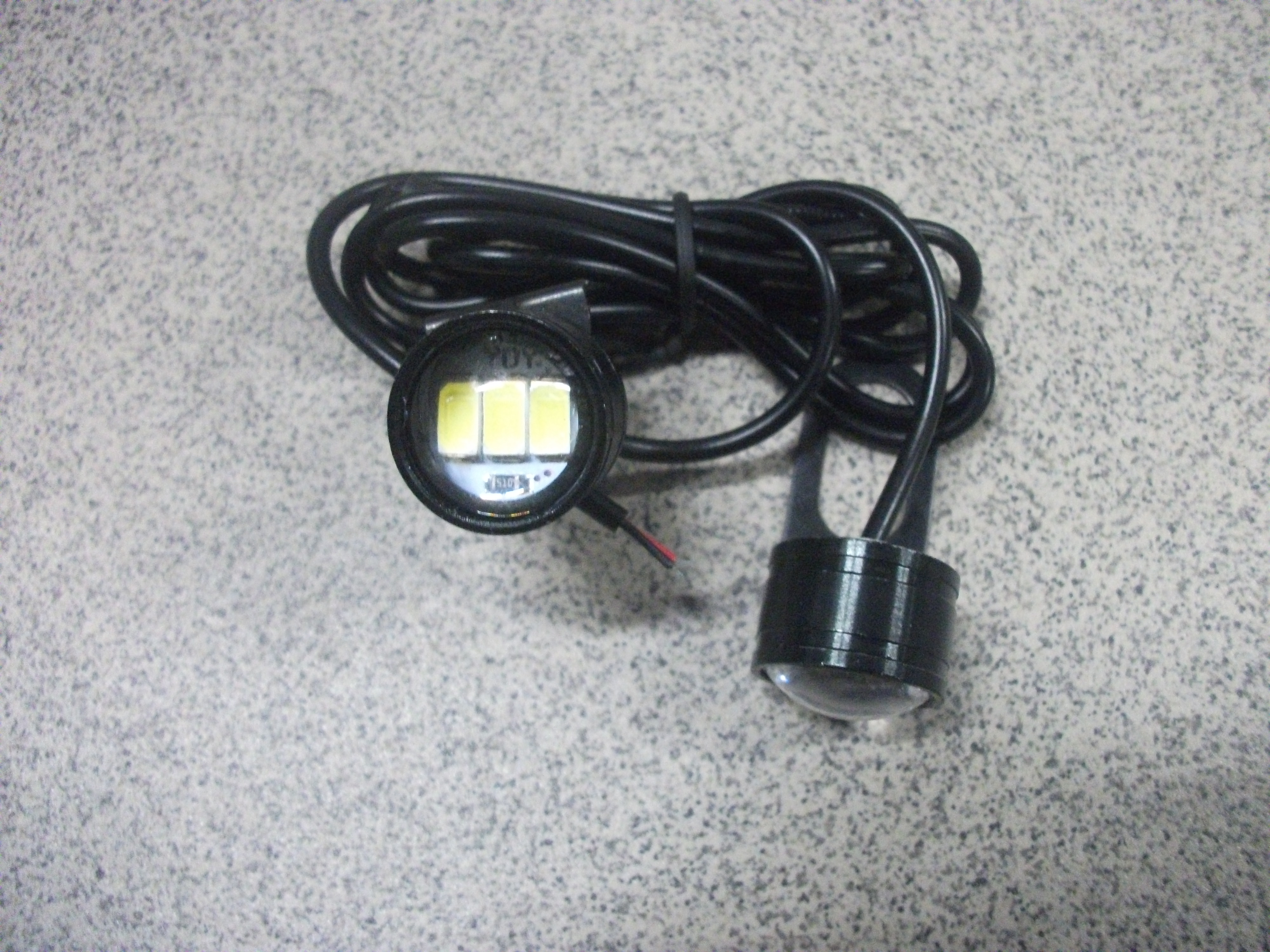 Универсальные дневные  ходовые огни    3*6W LED (глазки)  СТРАБОСКОП