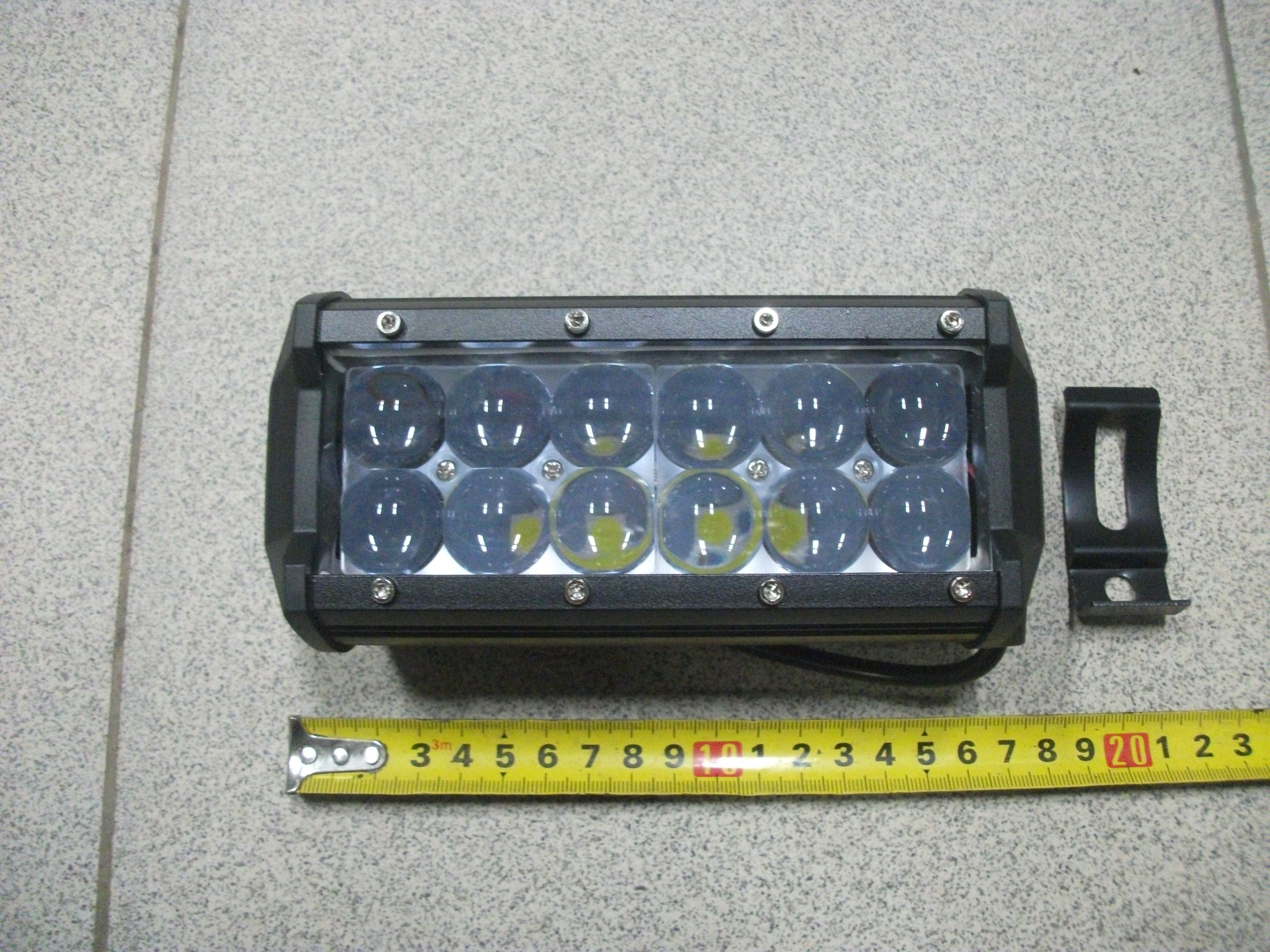 Универсальные дневные  ходовые огни  прожектор   12 smd 36 Вт, 10-30 В, 107х73х167мм  ЛИНЗА  G0043