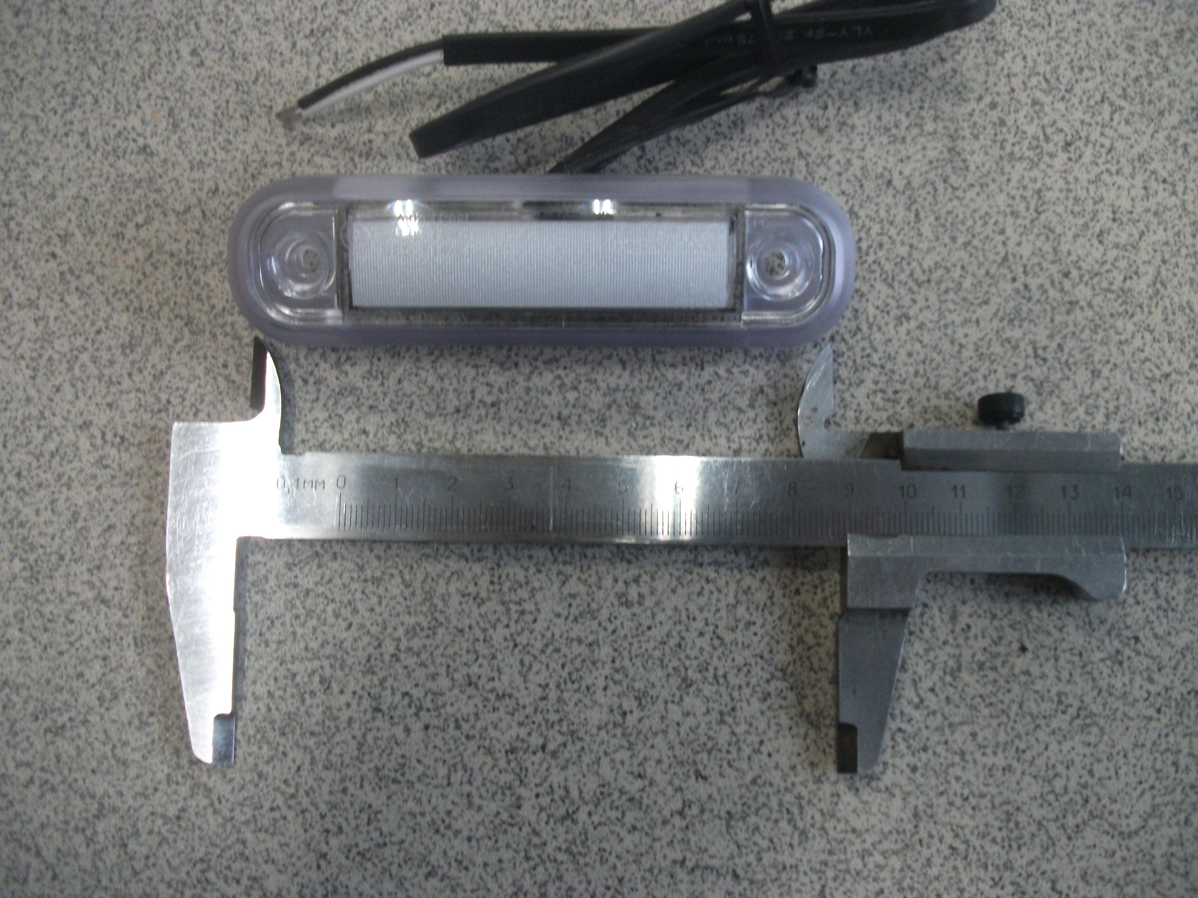 Фонарь   Габаритный  контурный   диодный   СИНИЙ   FRISTOM  12-30v   FT045NLED
