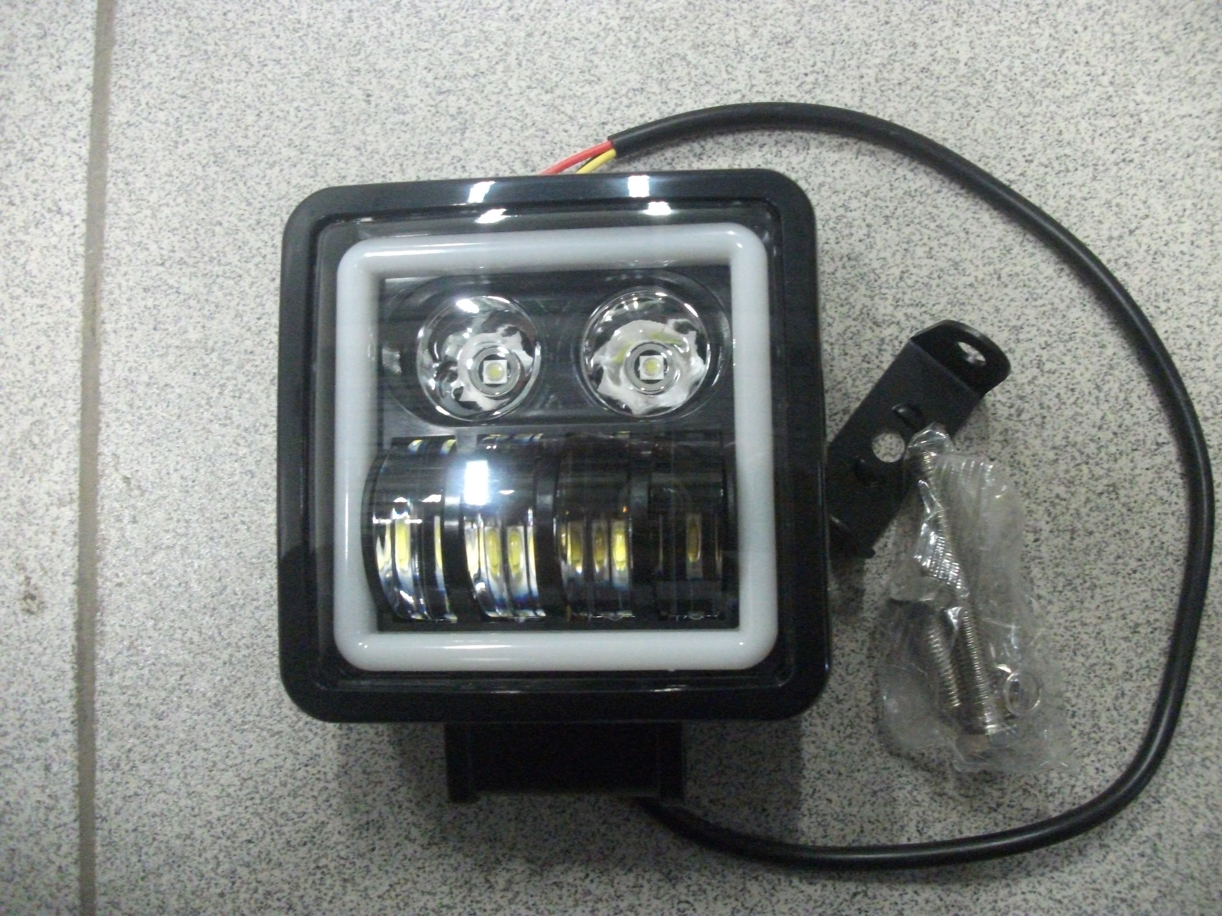 Фара   Противотуманная   LED   HP-GZD-/W-10 с ДХО  квадрат  4линзы (д.в.г=105х105х60),G0092,G0102