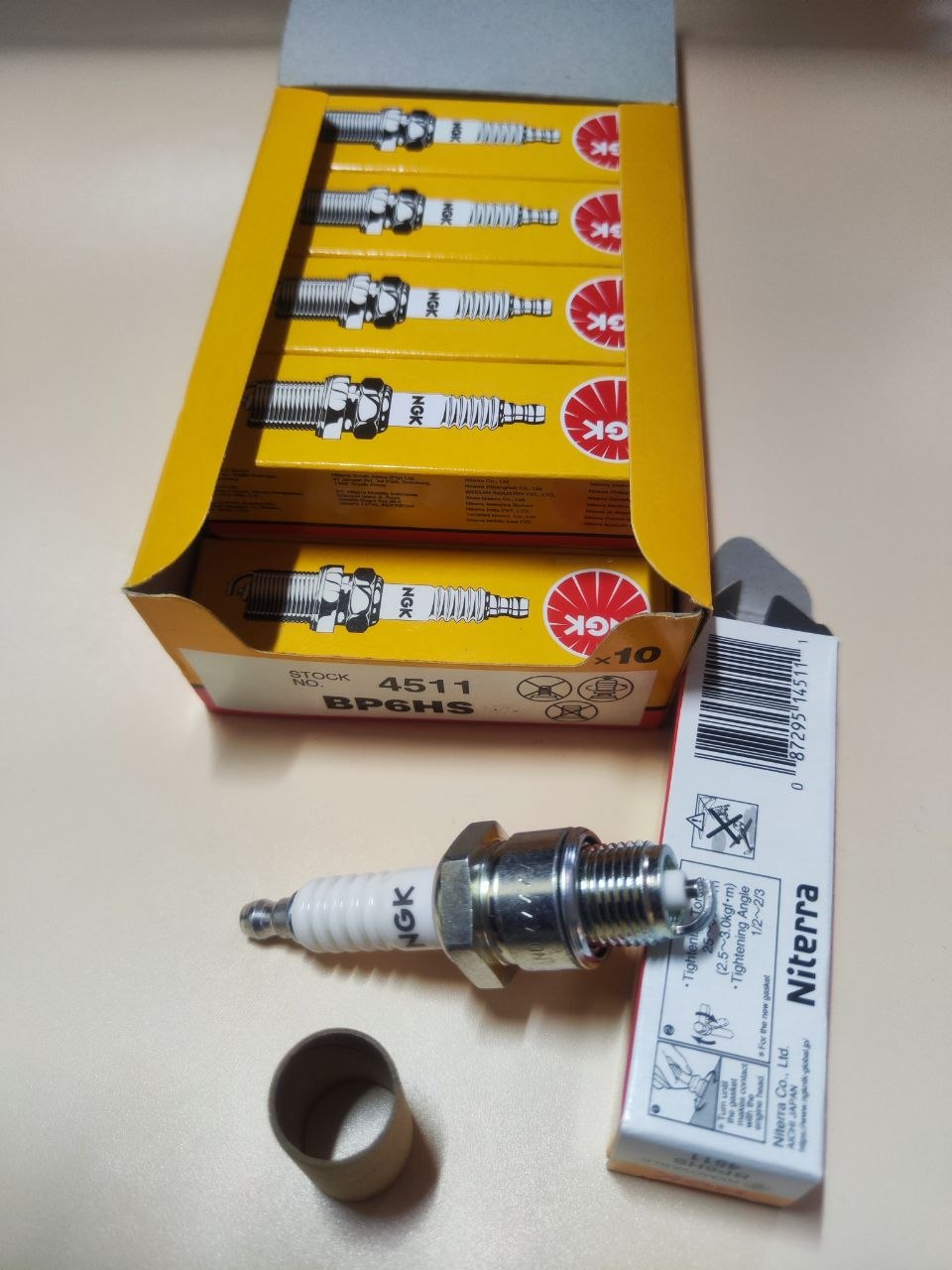 Свечи зажигания дв.402  NGK  4511    КОРОТКАЯ ЮБКА