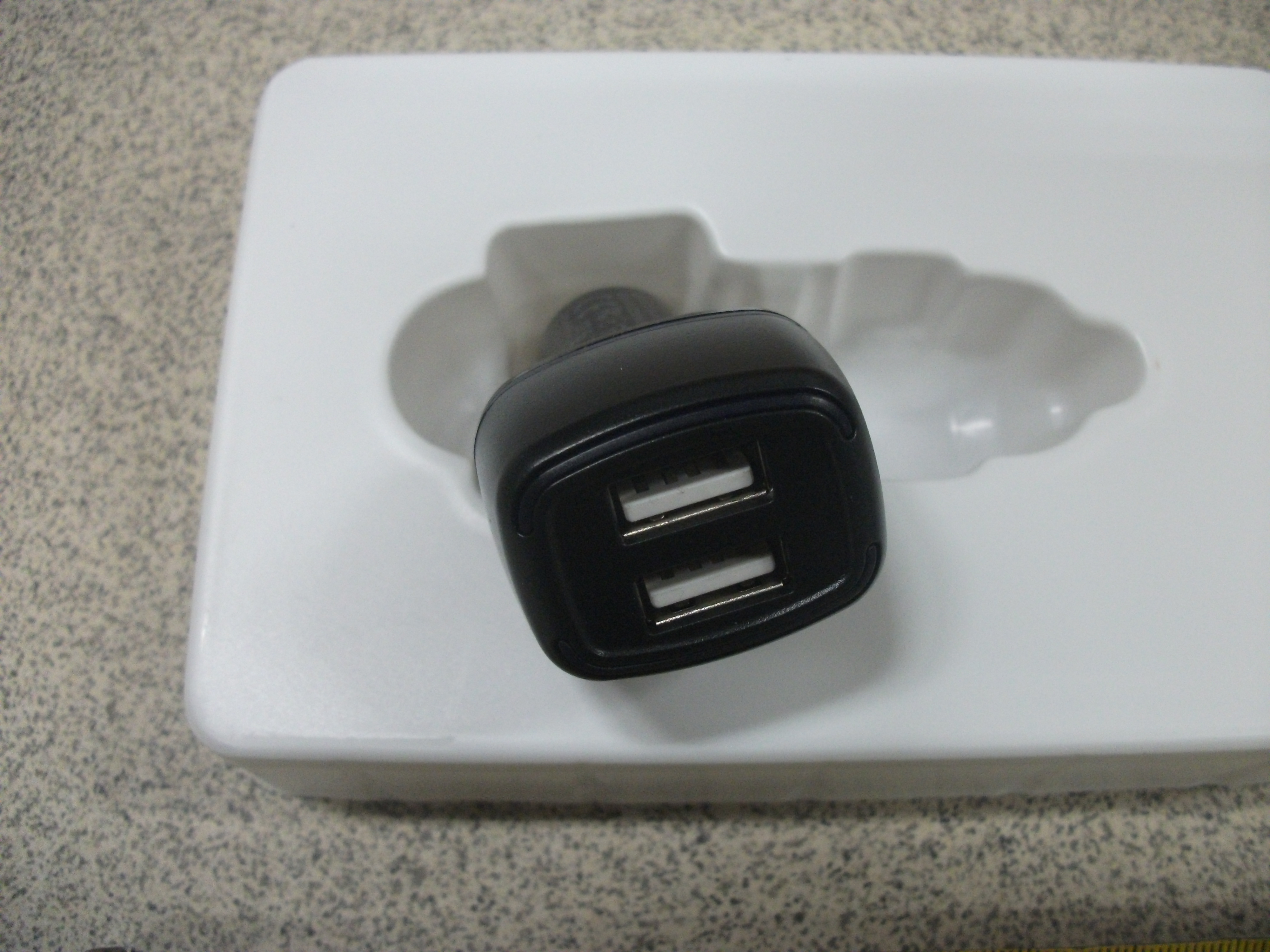 АЗУ в прикуриватель  2 USB (mA)  Borofone, черный 