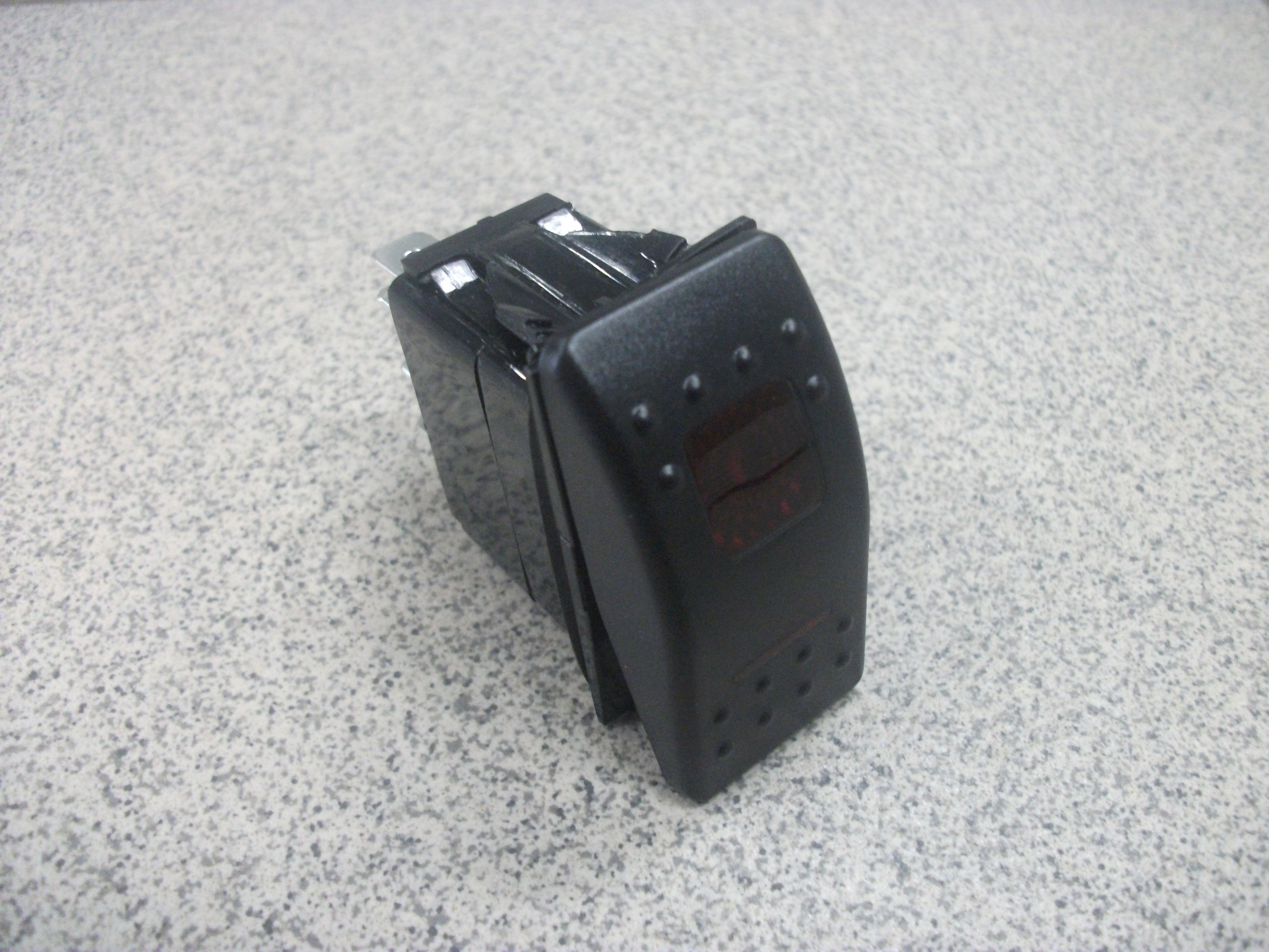Переключатель  с двойной подсветкой "ON-OFF-ON" прямоугольный красный YJ-PD-2A