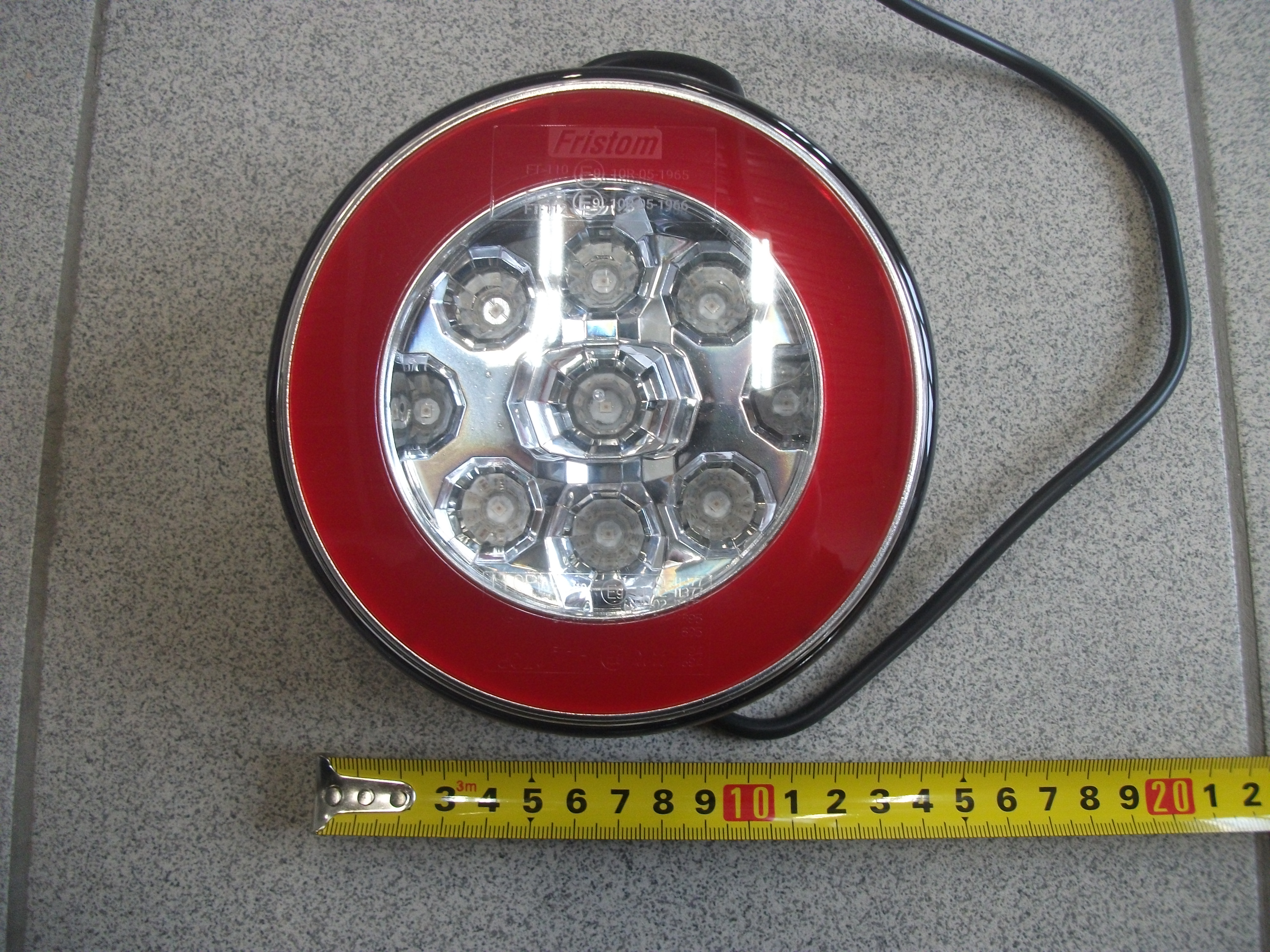 Фонарь задний  LED противотуманны 12V/24V  круглый   FRISTOM   FT111LED