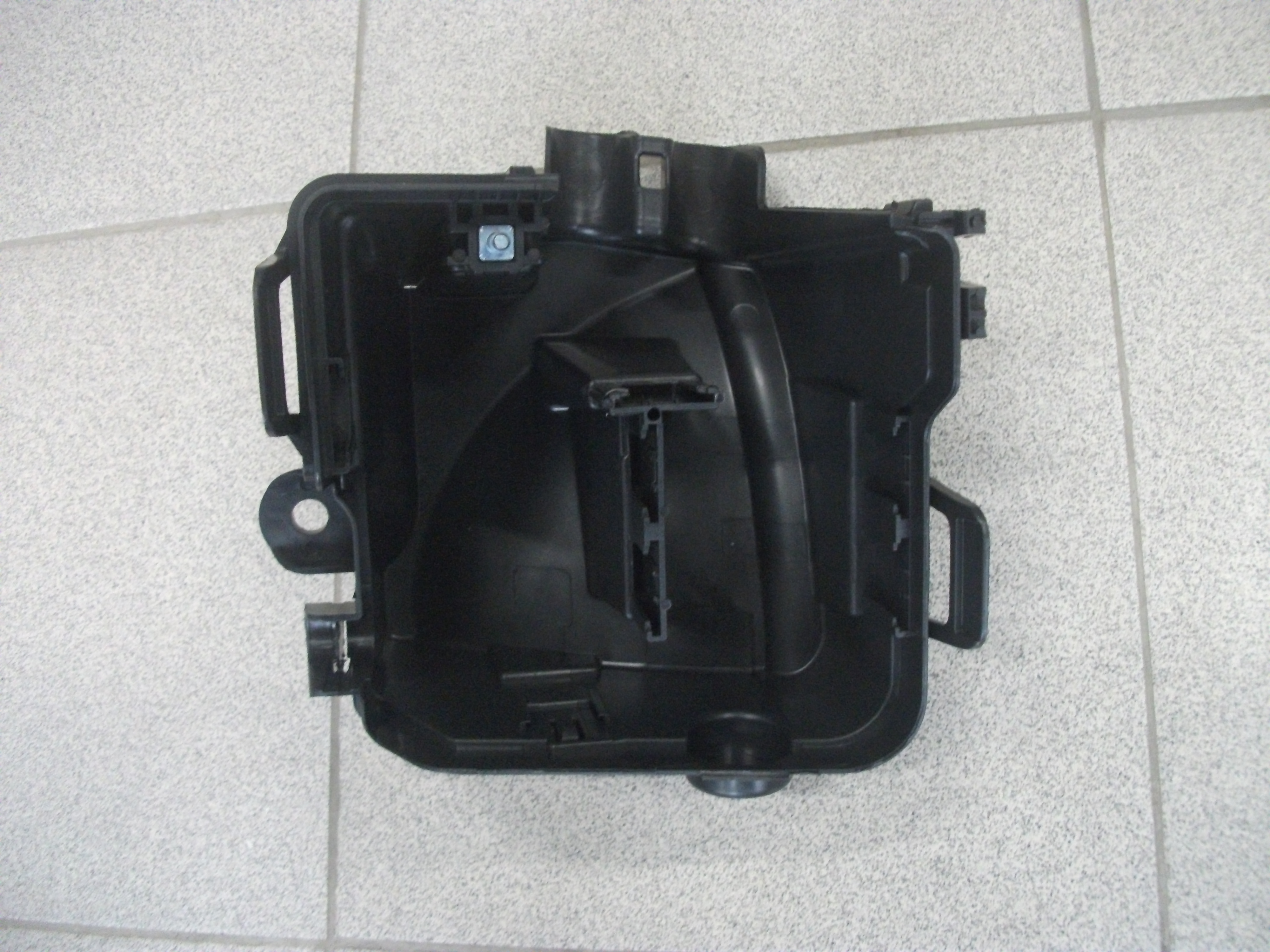 Корпус   Монтажного   Блока     243809584R     VESTA