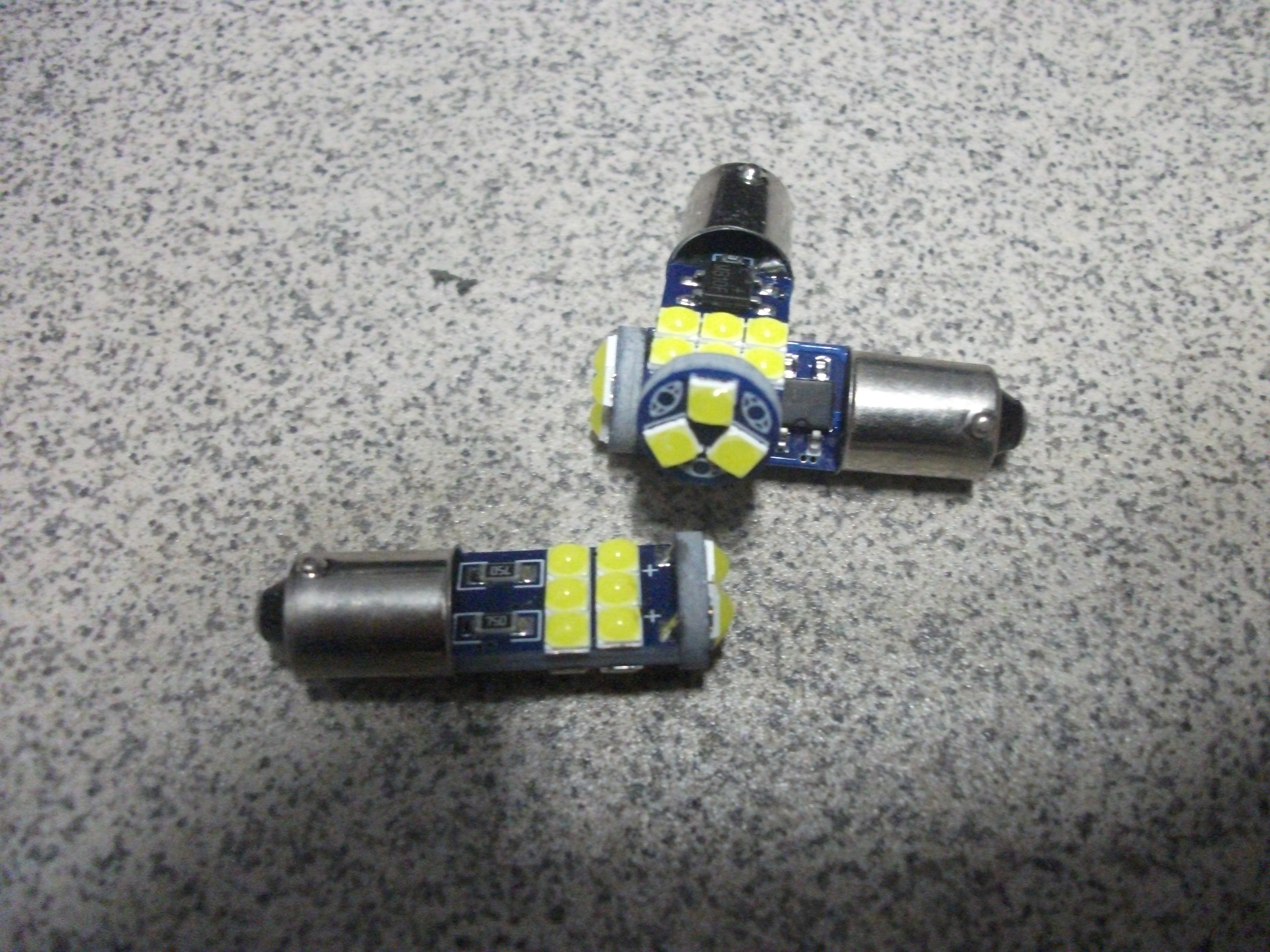 T 8 Светодиод    10 SMD   кридиод